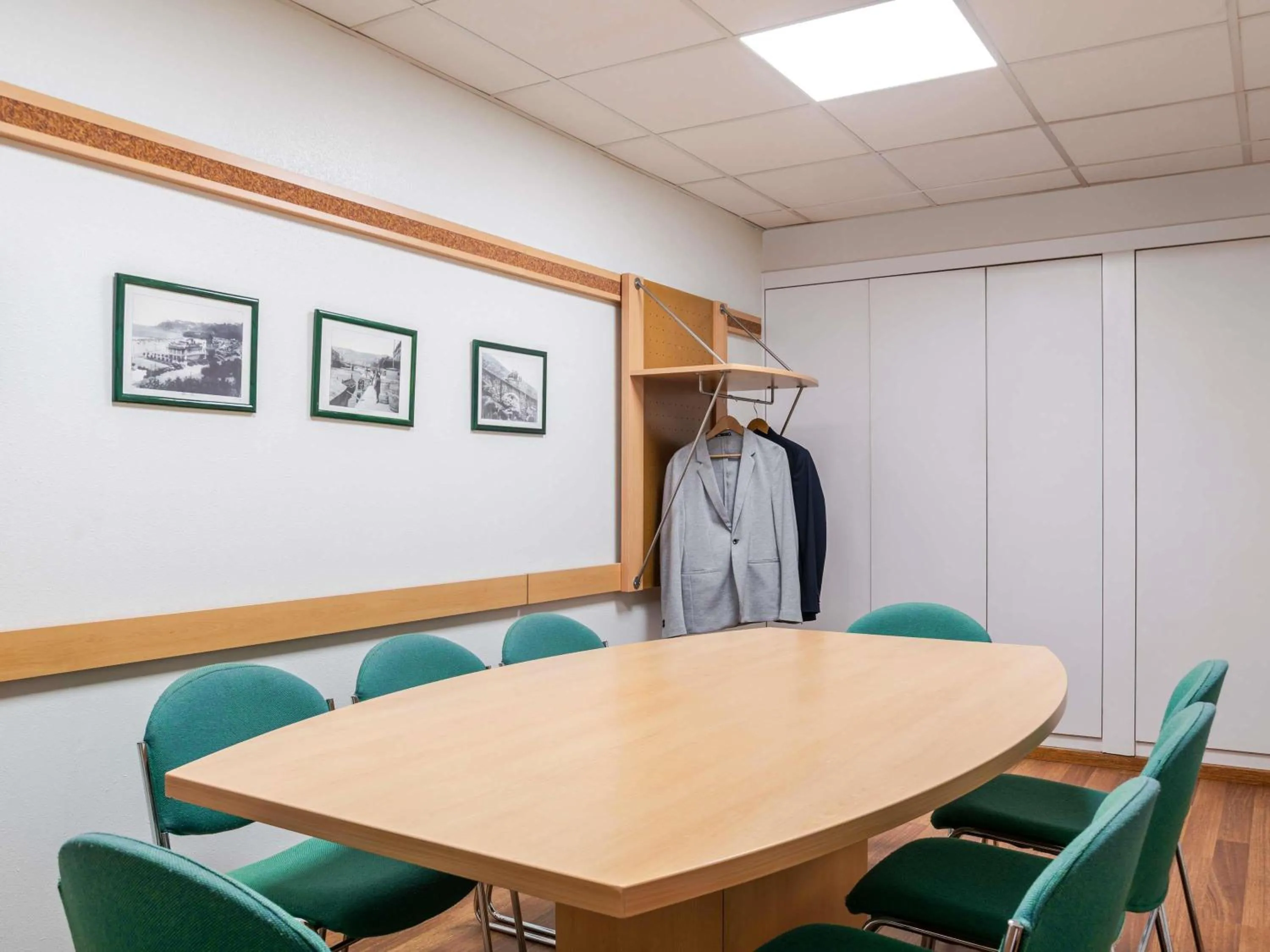 Meeting/conference room in Ibis Bilbao Barakaldo