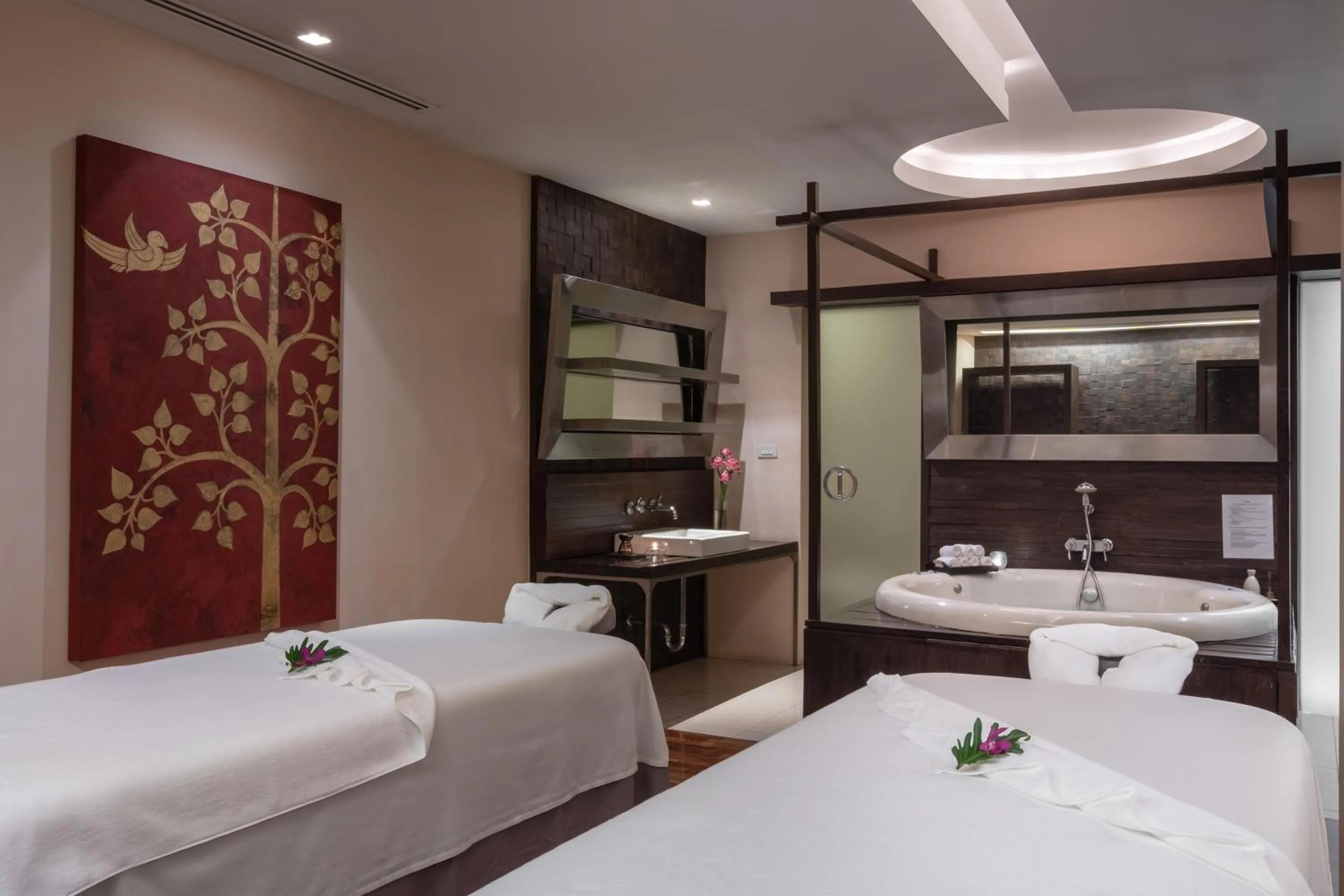 Spa and wellness centre/facilities, Bed in Pullman Bangkok Hotel G