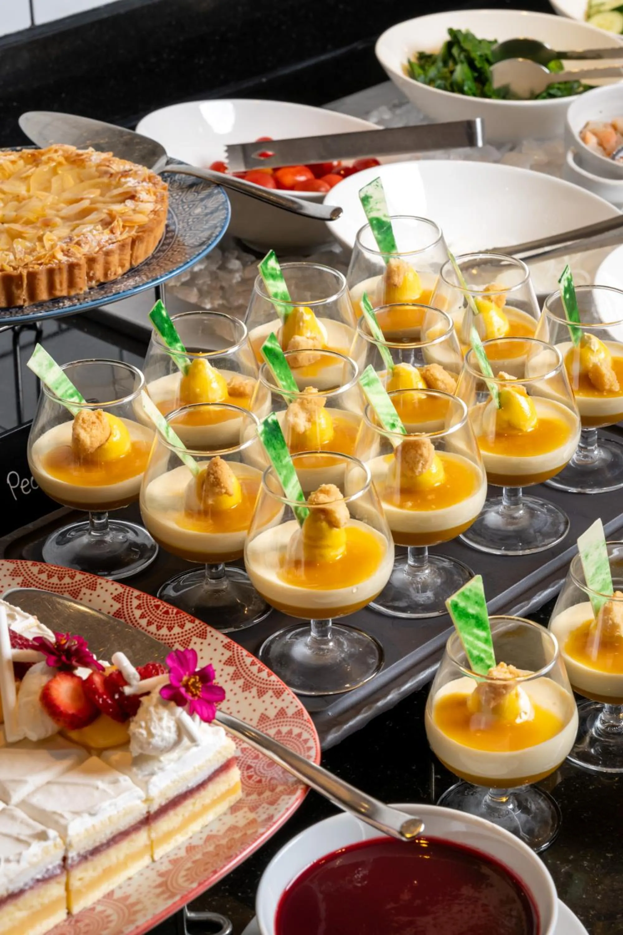 Restaurant/places to eat in Pullman Bangkok Hotel G