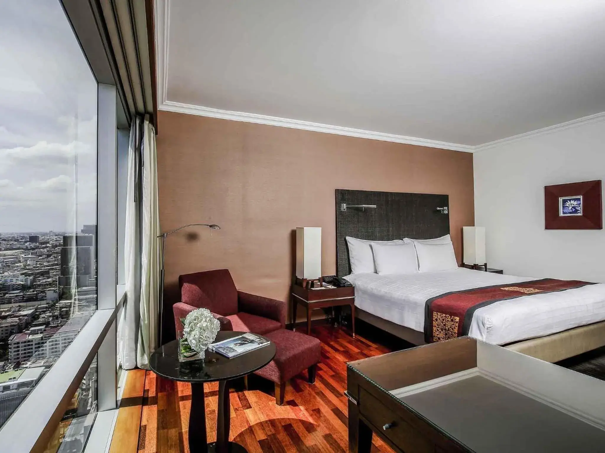 Premium Deluxe Double Room in Pullman Bangkok Hotel G Premium Deluxe Double Room in Pullman Bangkok Hotel G