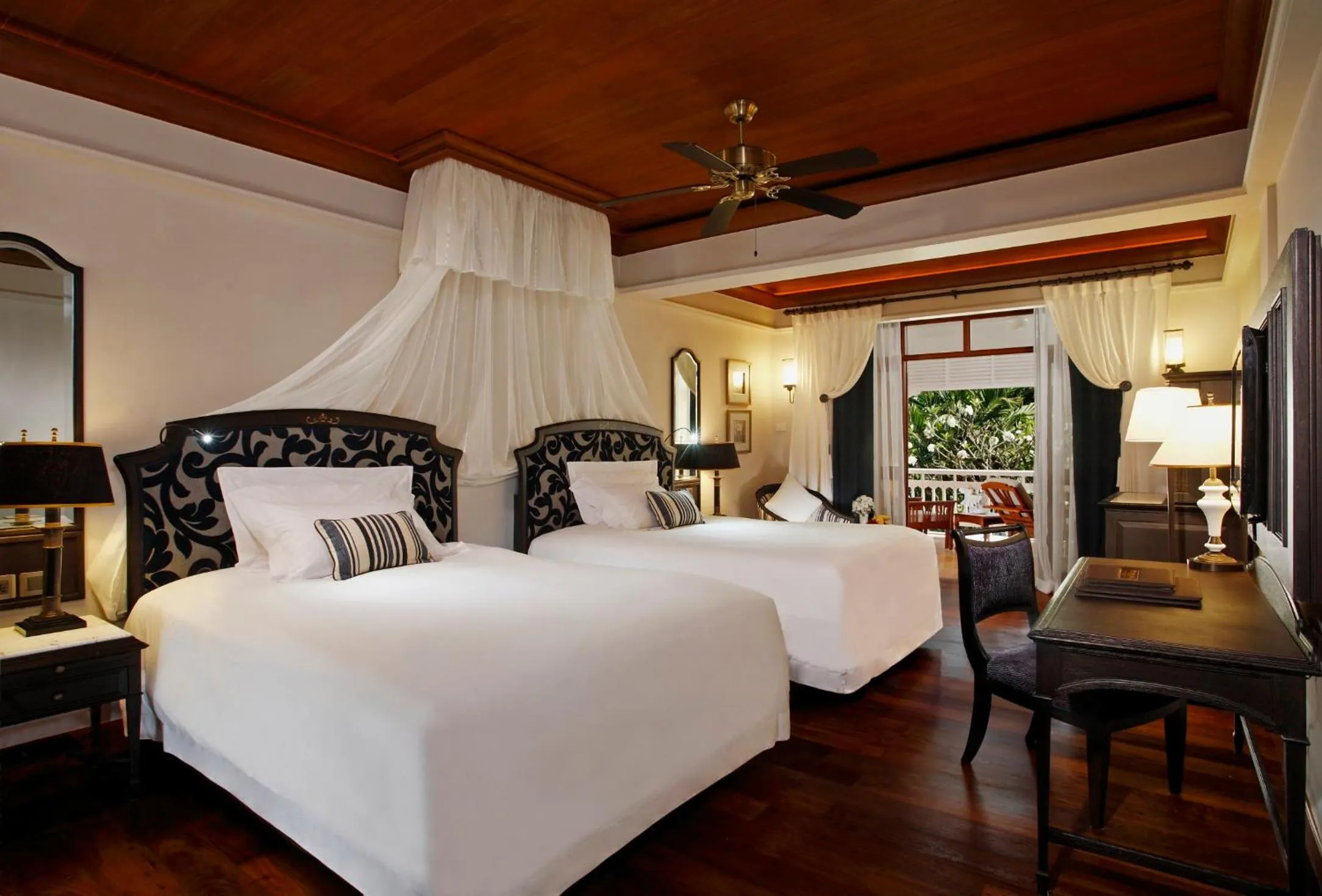 Photo of the whole room, Bed in Centara Grand Beach Resort & Villas Hua Hin