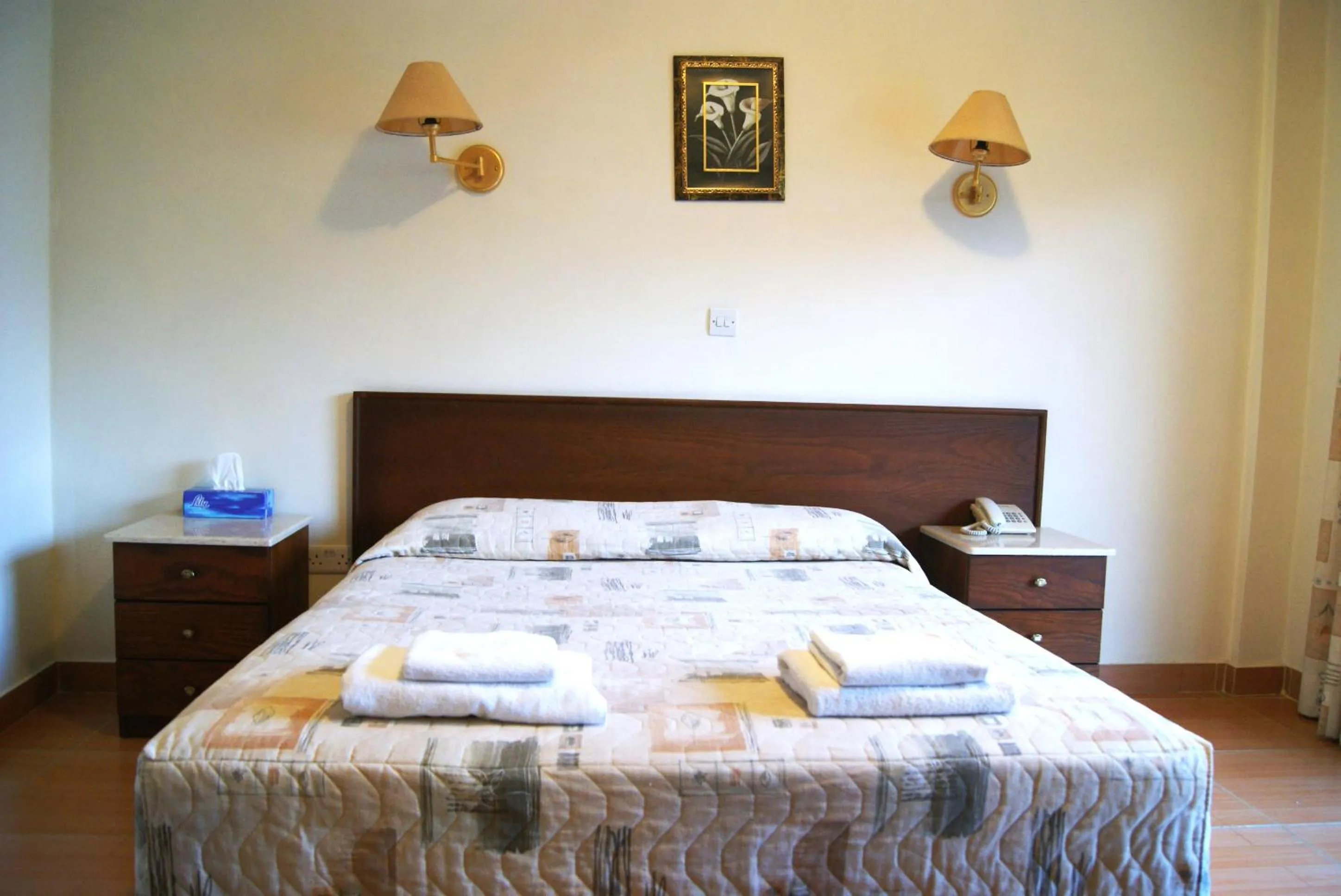 bunk bed, Bed in M. Moniatis Hotel