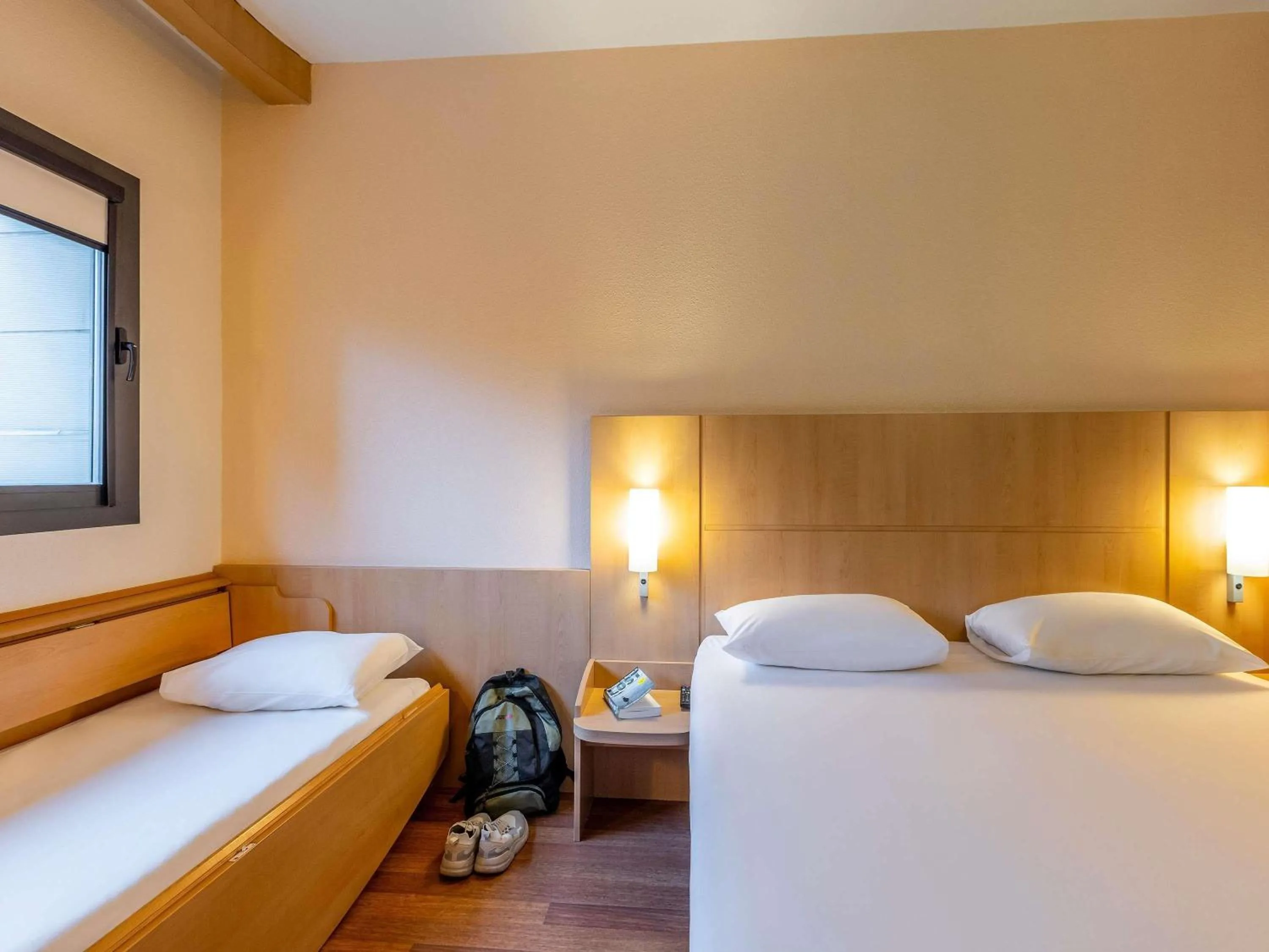 Bedroom, Bed in Ibis Bilbao Centro