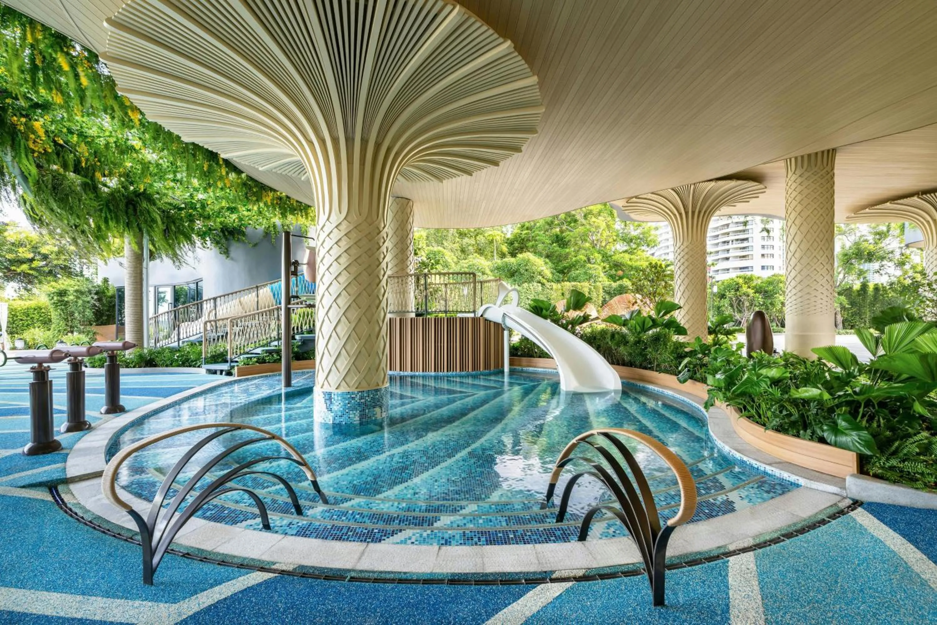 Swimming pool in Pattaya Marriott Resort and Spa