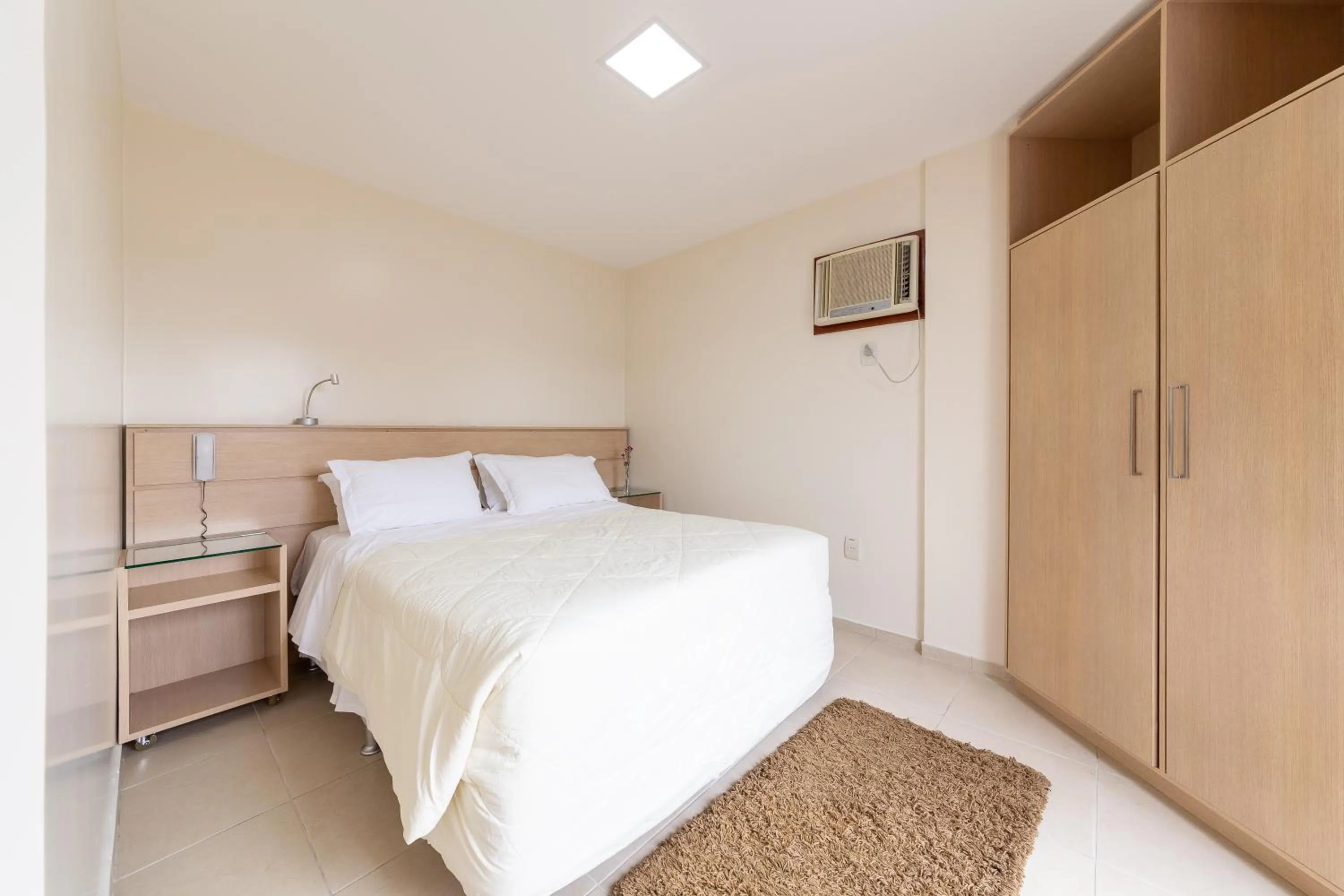 Bed in Slim São José Zion