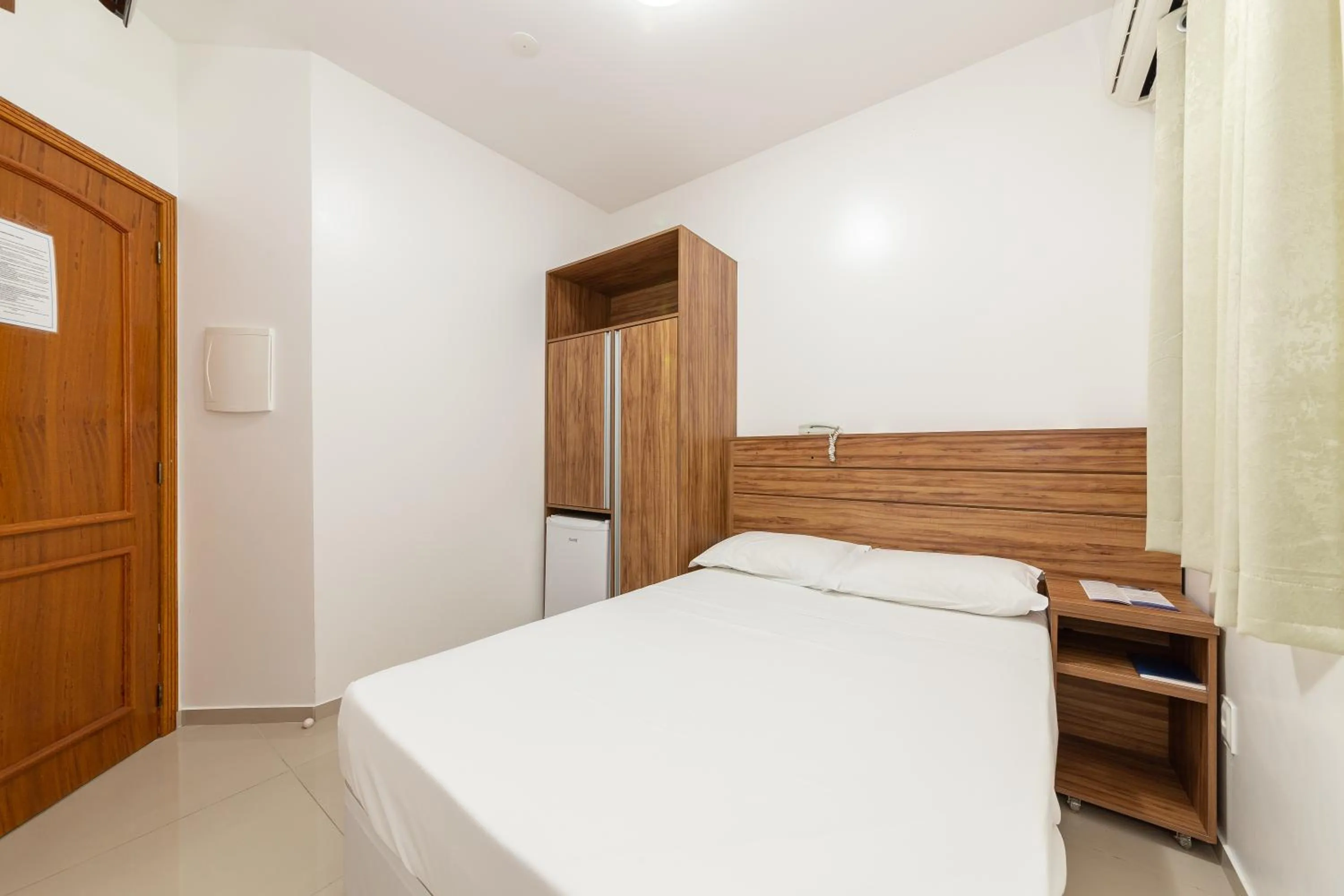 Bed in Slim São José Zion