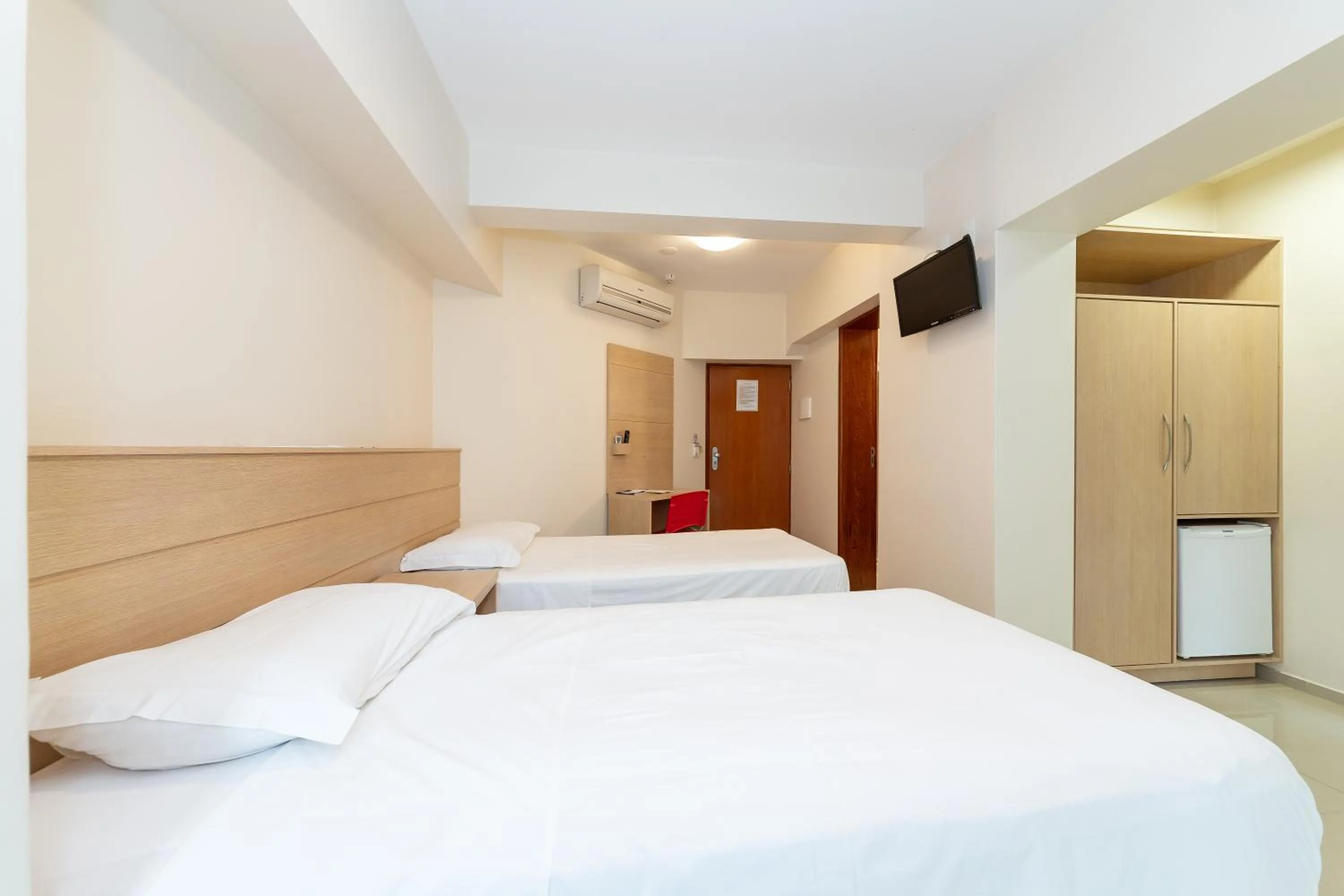 Bed in Slim São José Zion