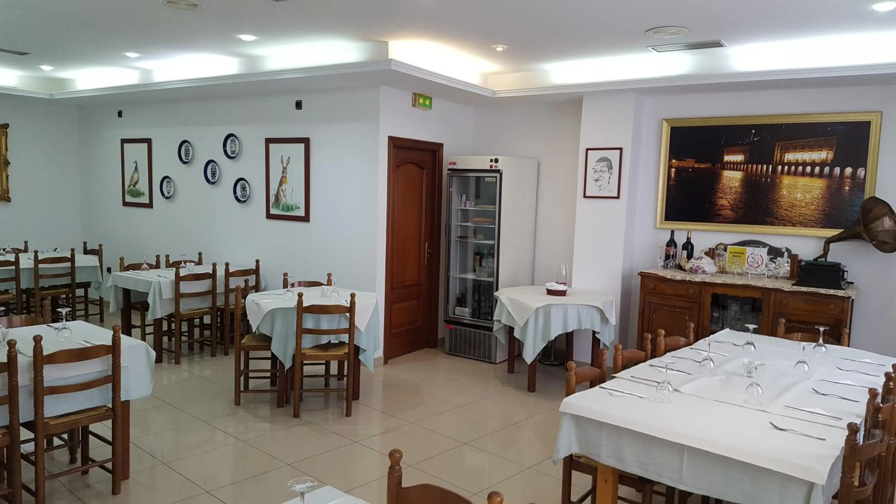 Restaurant/places to eat in Hotel San Jacobo