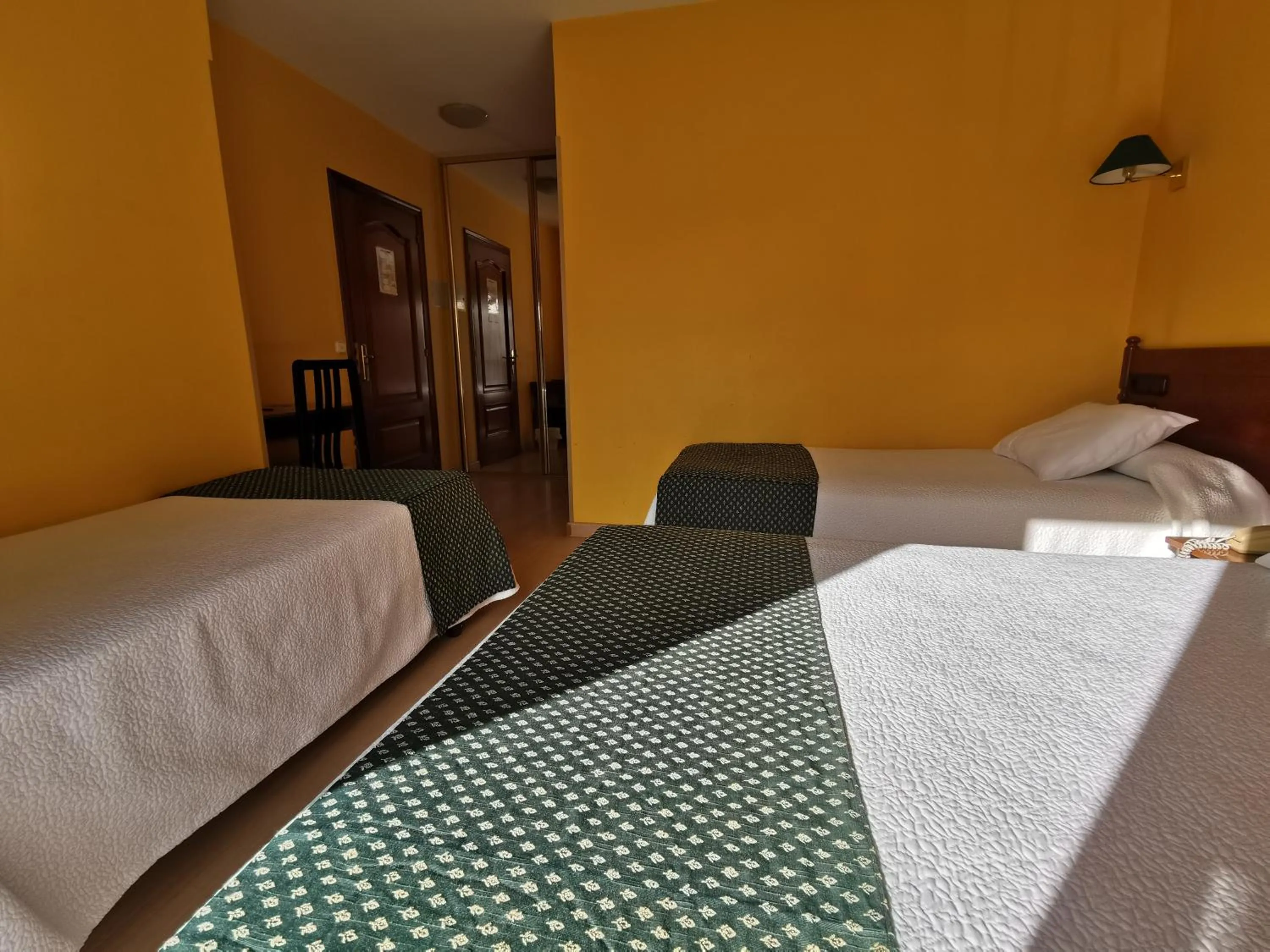 Bed in Hotel San Jacobo