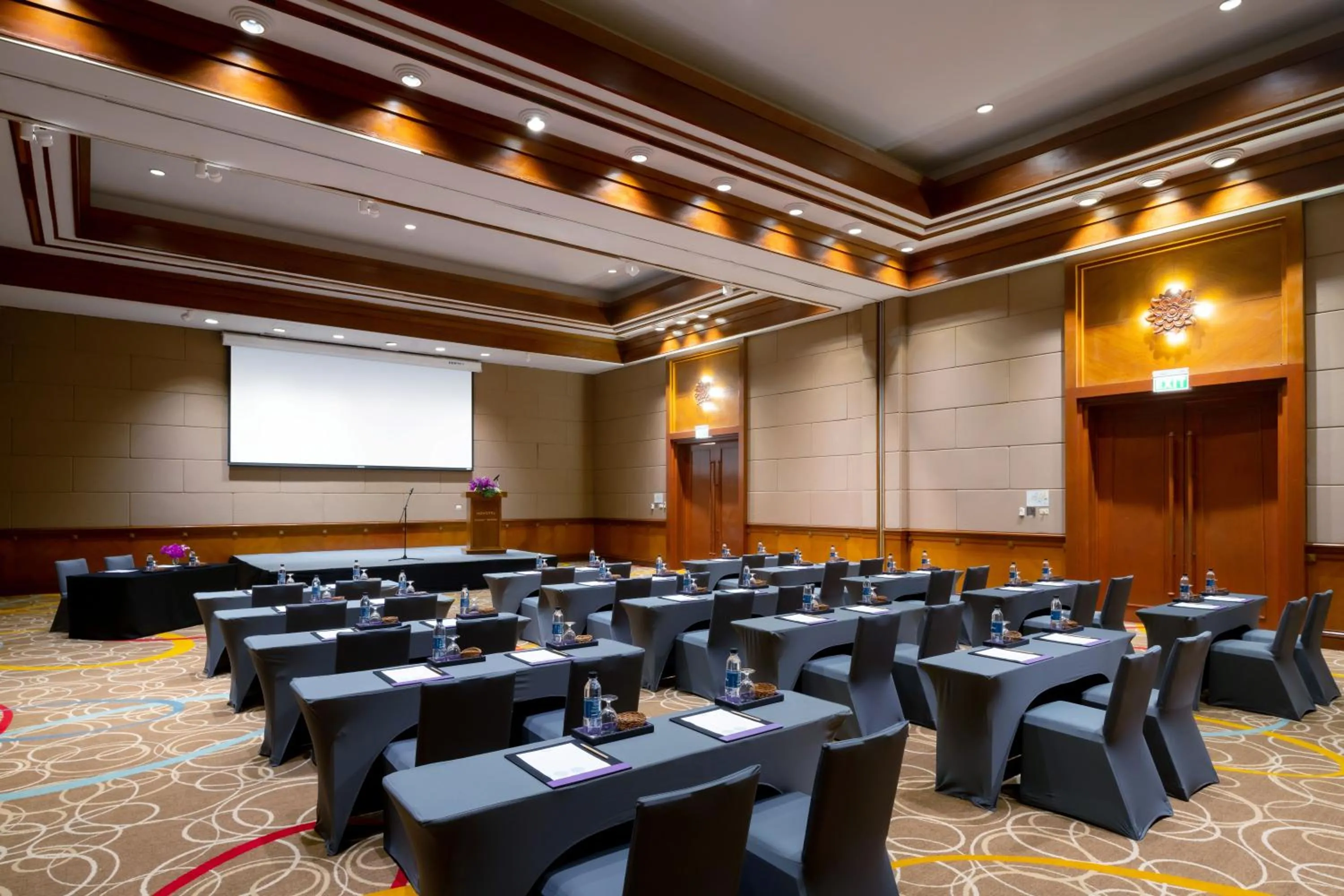 Business facilities in Novotel Phuket Resort