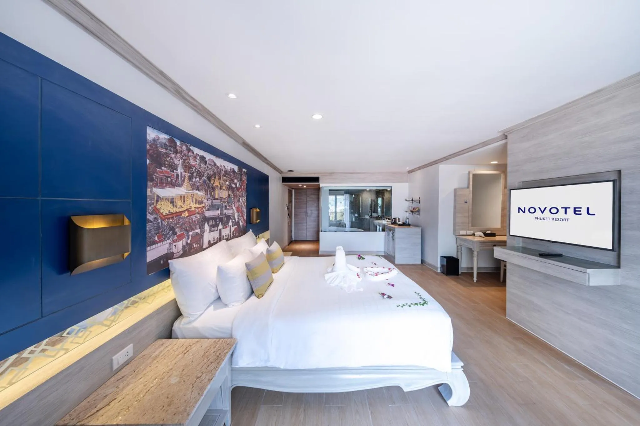 Bed in Novotel Phuket Resort