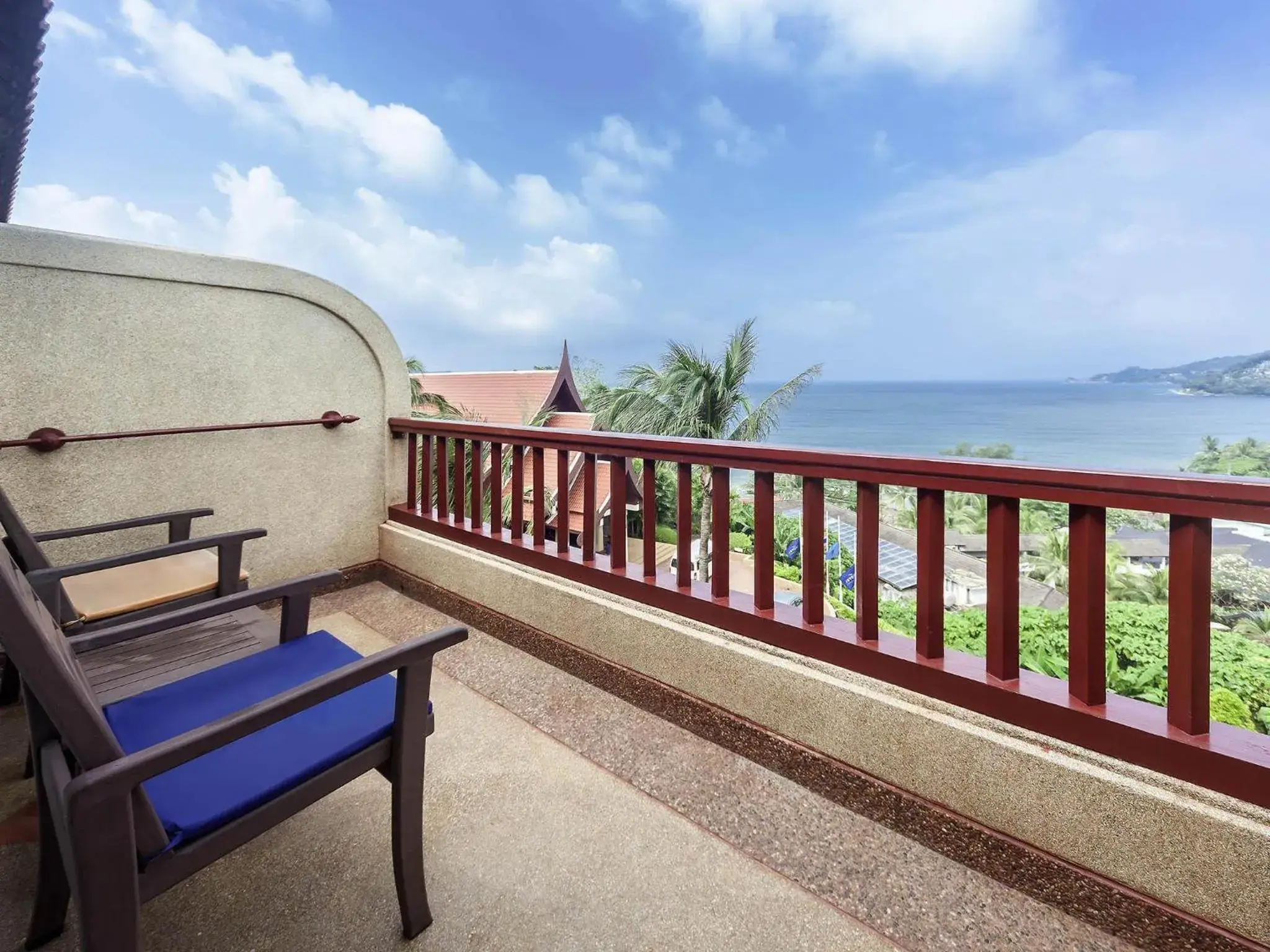 Deluxe Double Room with Sea View in Novotel Phuket Resort Deluxe Double Room with Sea View in Novotel Phuket Resort