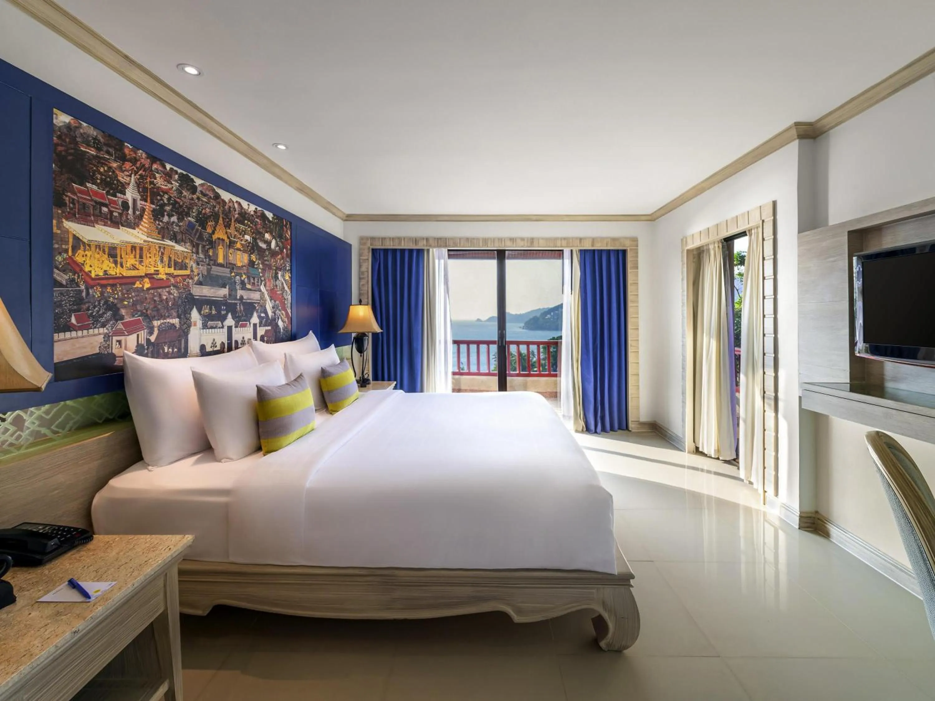 Bedroom, Bed in Novotel Phuket Resort