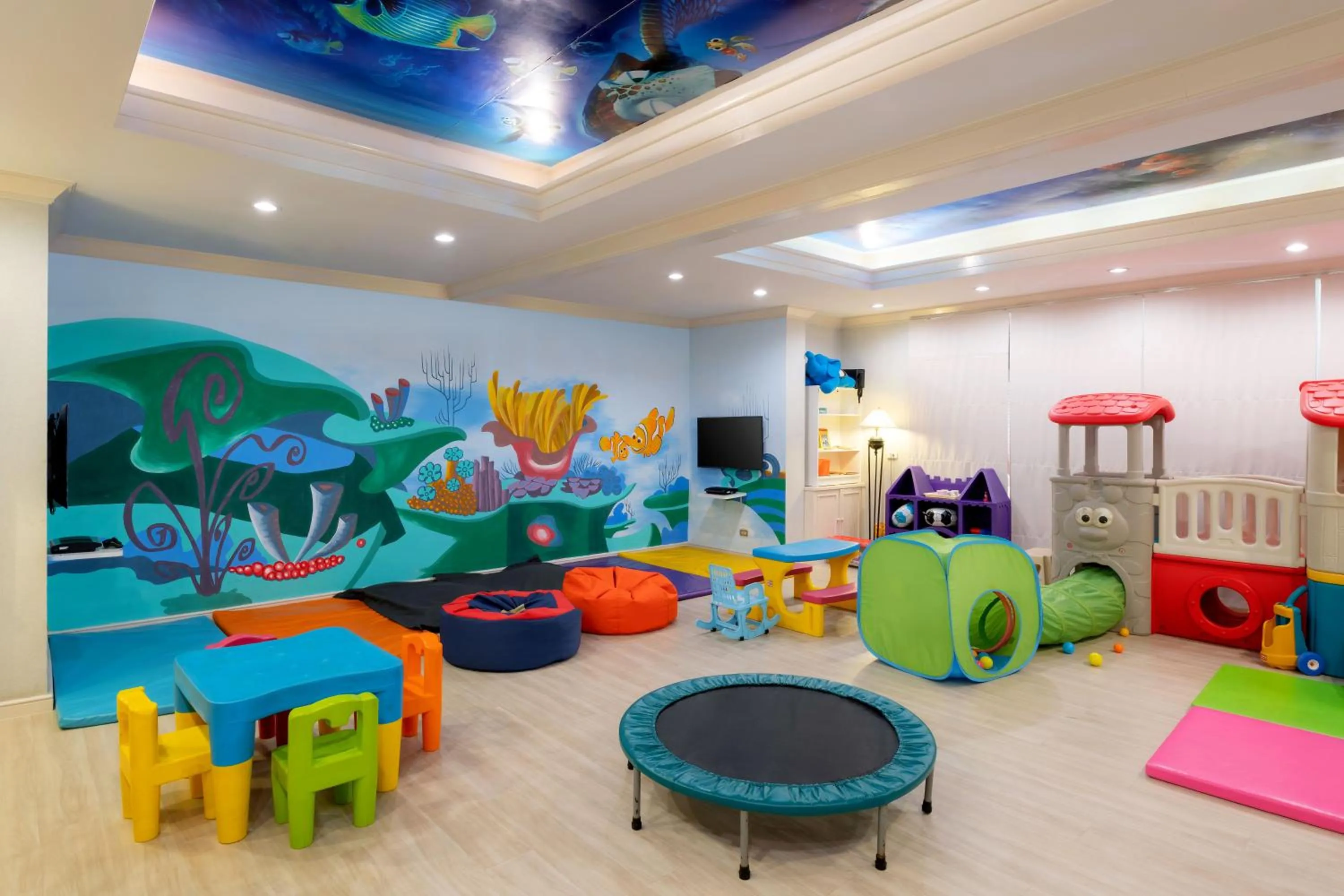 Kids's club in Novotel Phuket Resort