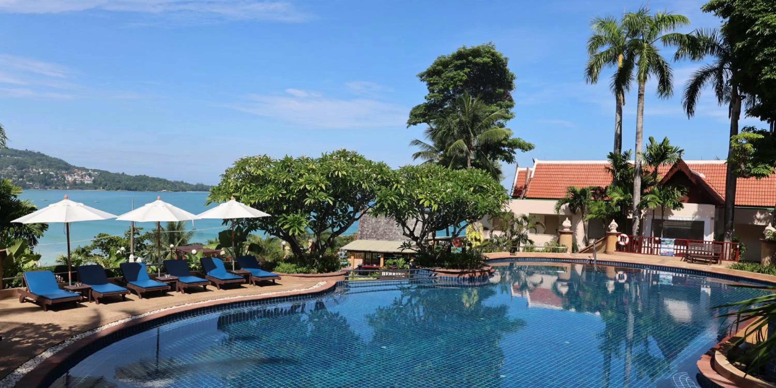 Pool view in Novotel Phuket Resort