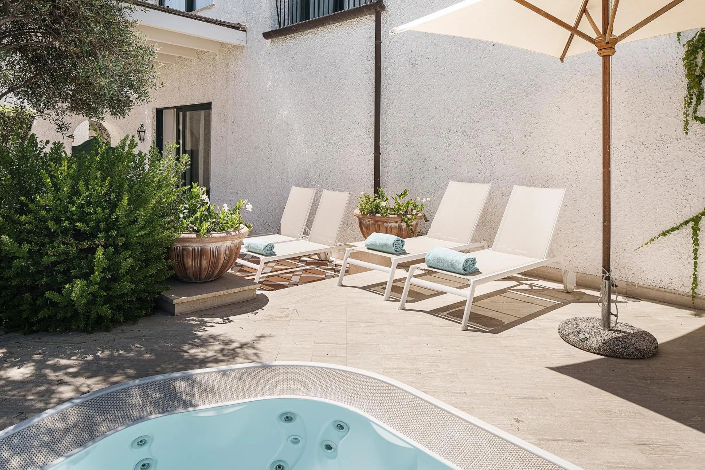 Patio in Botania Relais & Spa - The Leading Hotels of the World