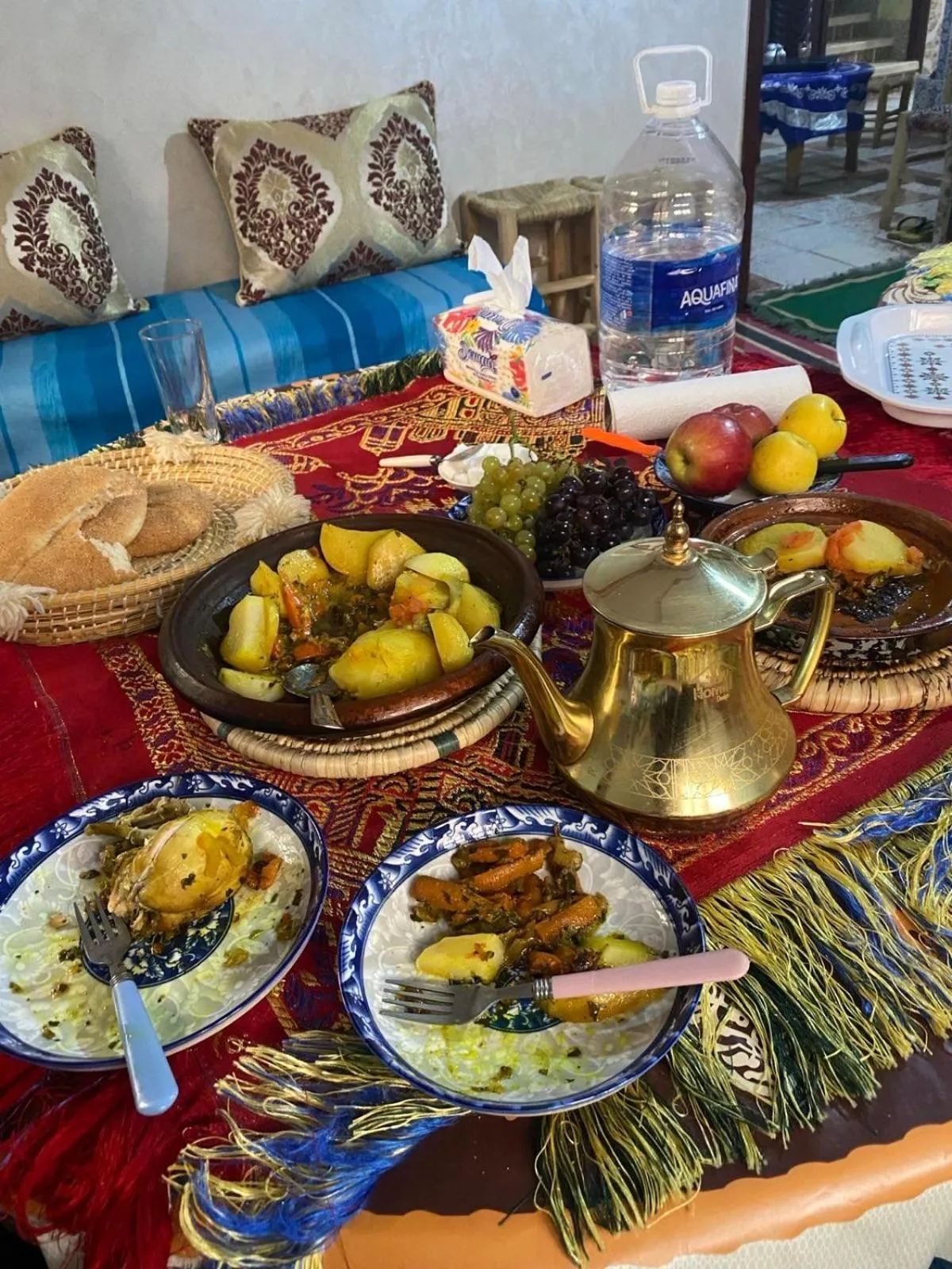 Restaurant/places to eat in Dar Imoughlad