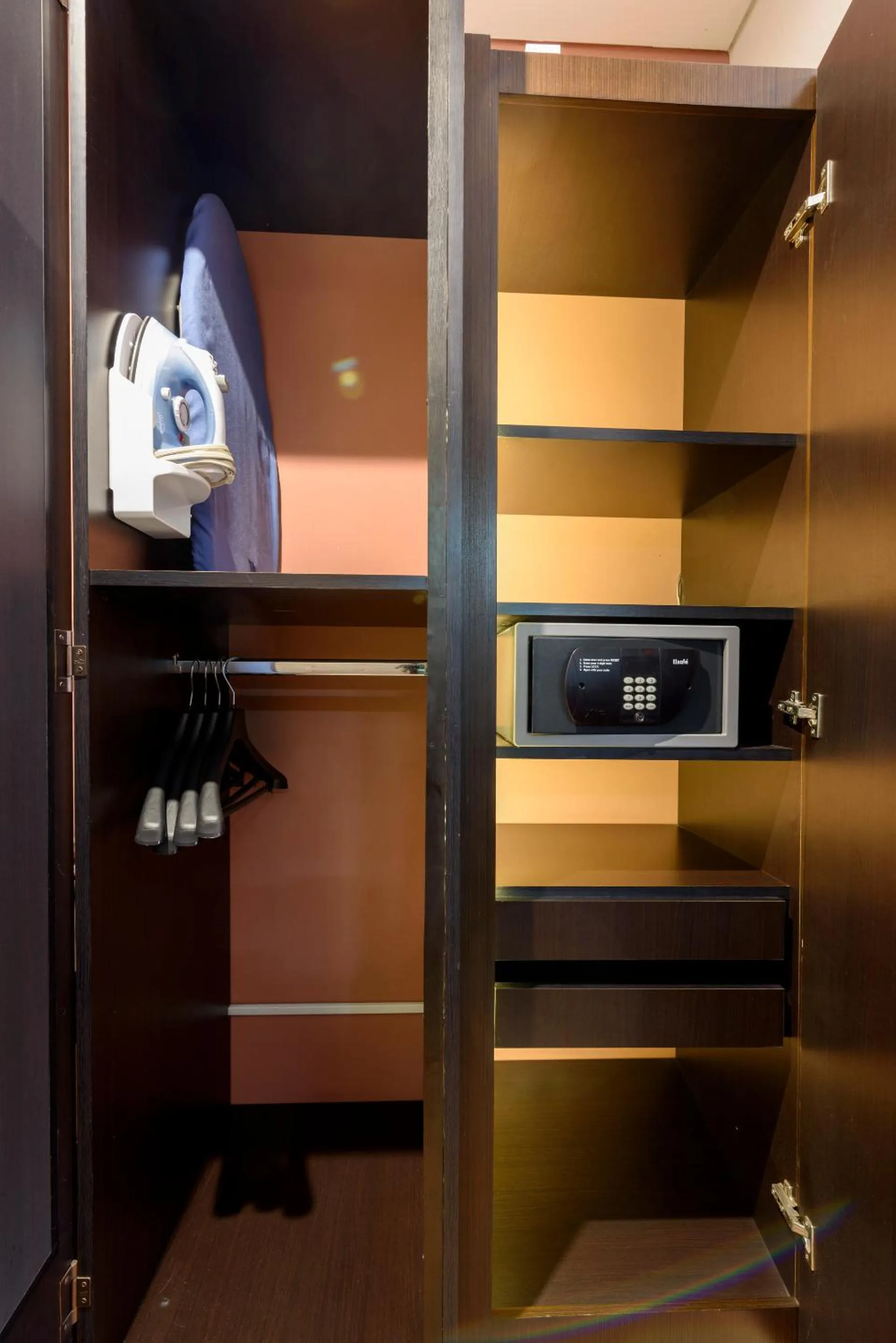 furniture in Diez Hotel Categoría Colombia