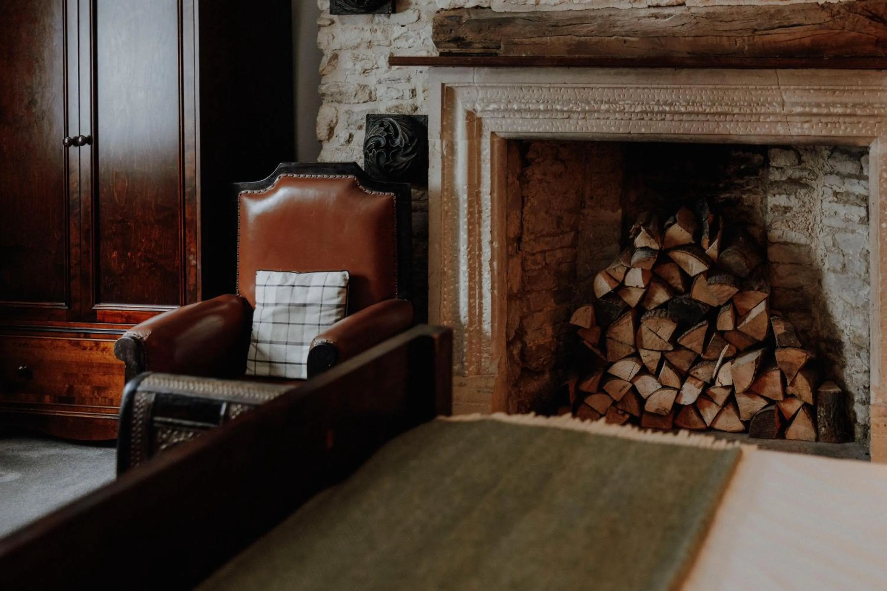 Bedroom in The Bull And Swan