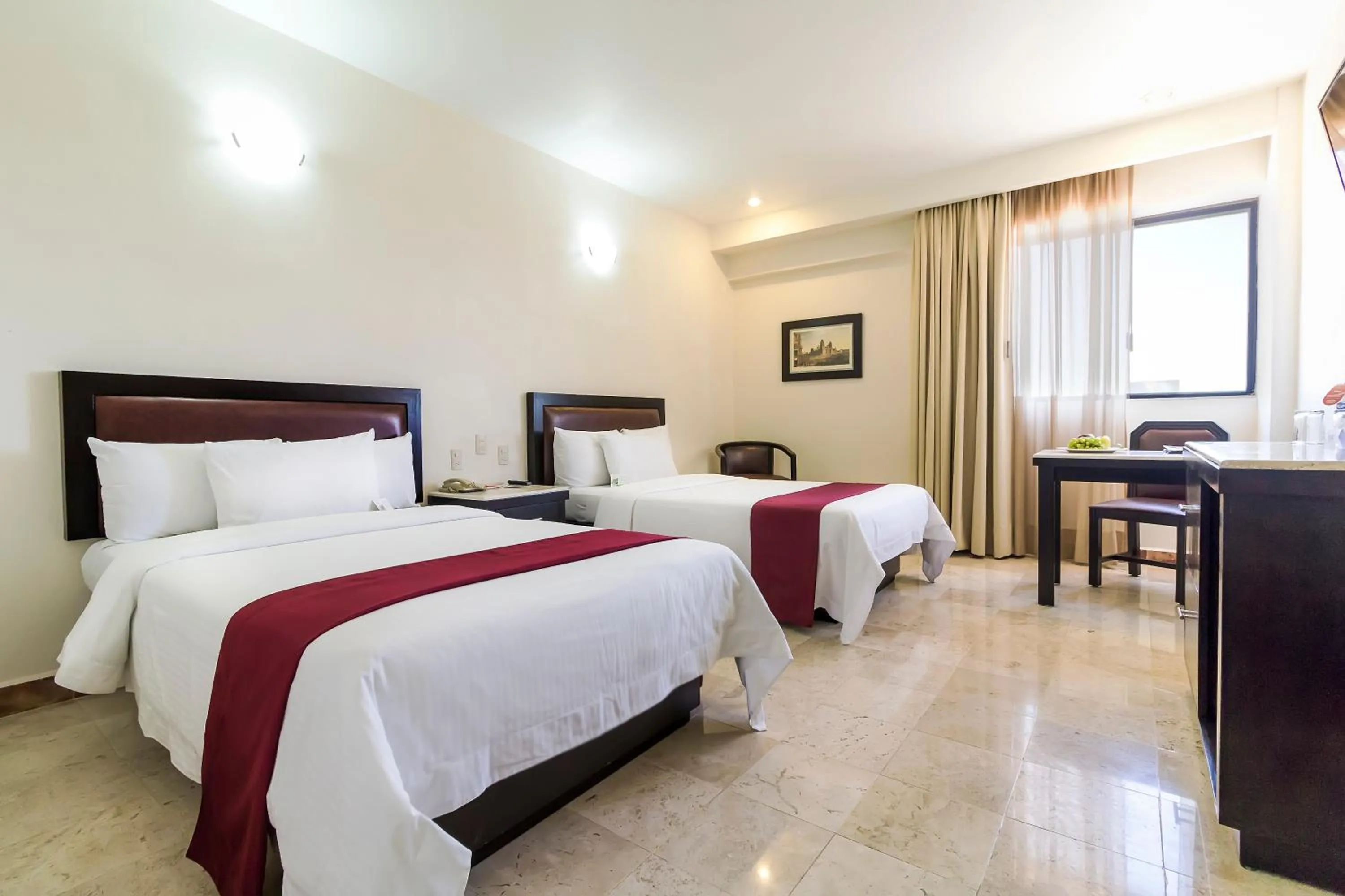 Photo of the whole room, Bed in Imperio de Angeles Executive León Poliforum