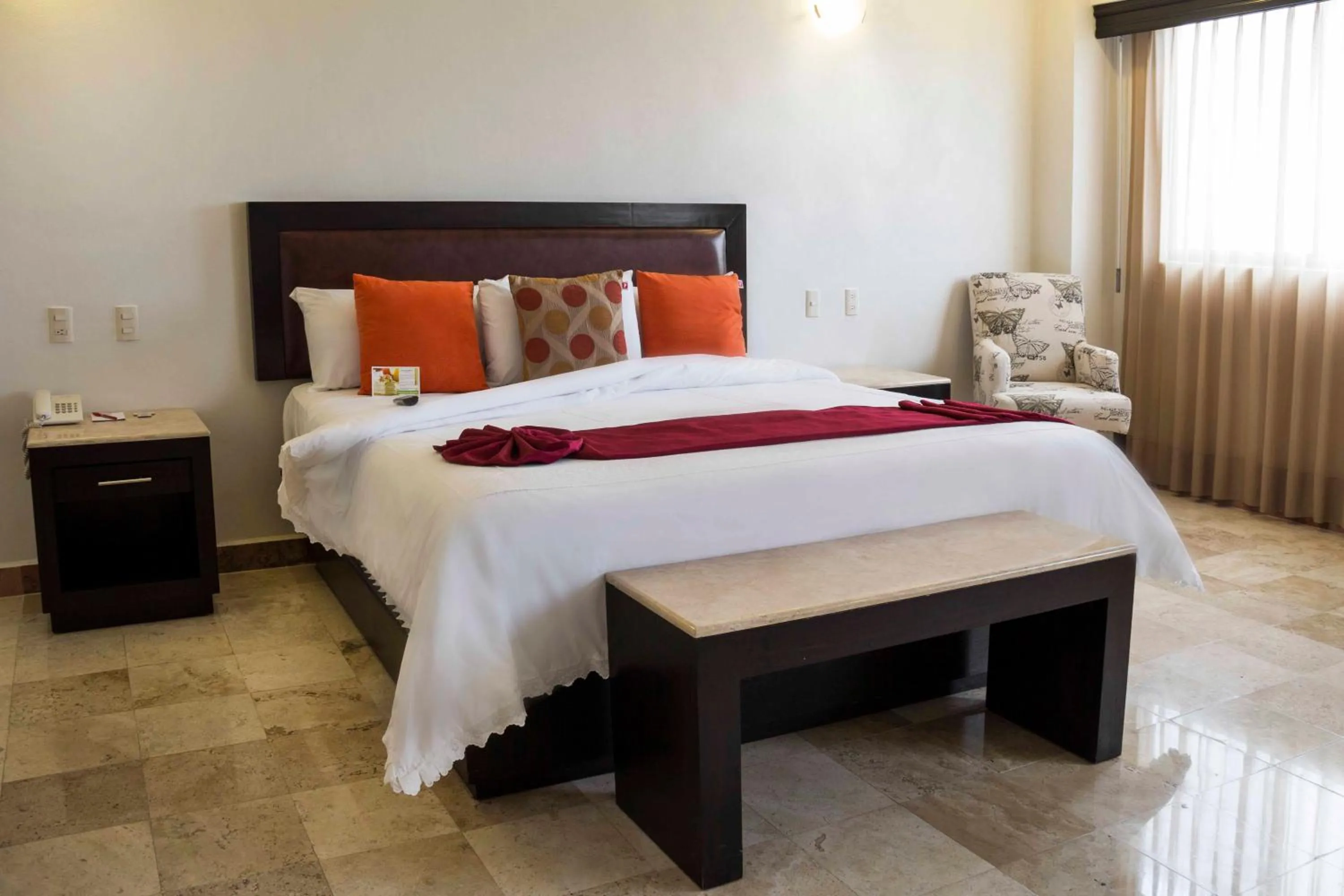 Day, Bed in Imperio de Angeles Executive León Poliforum