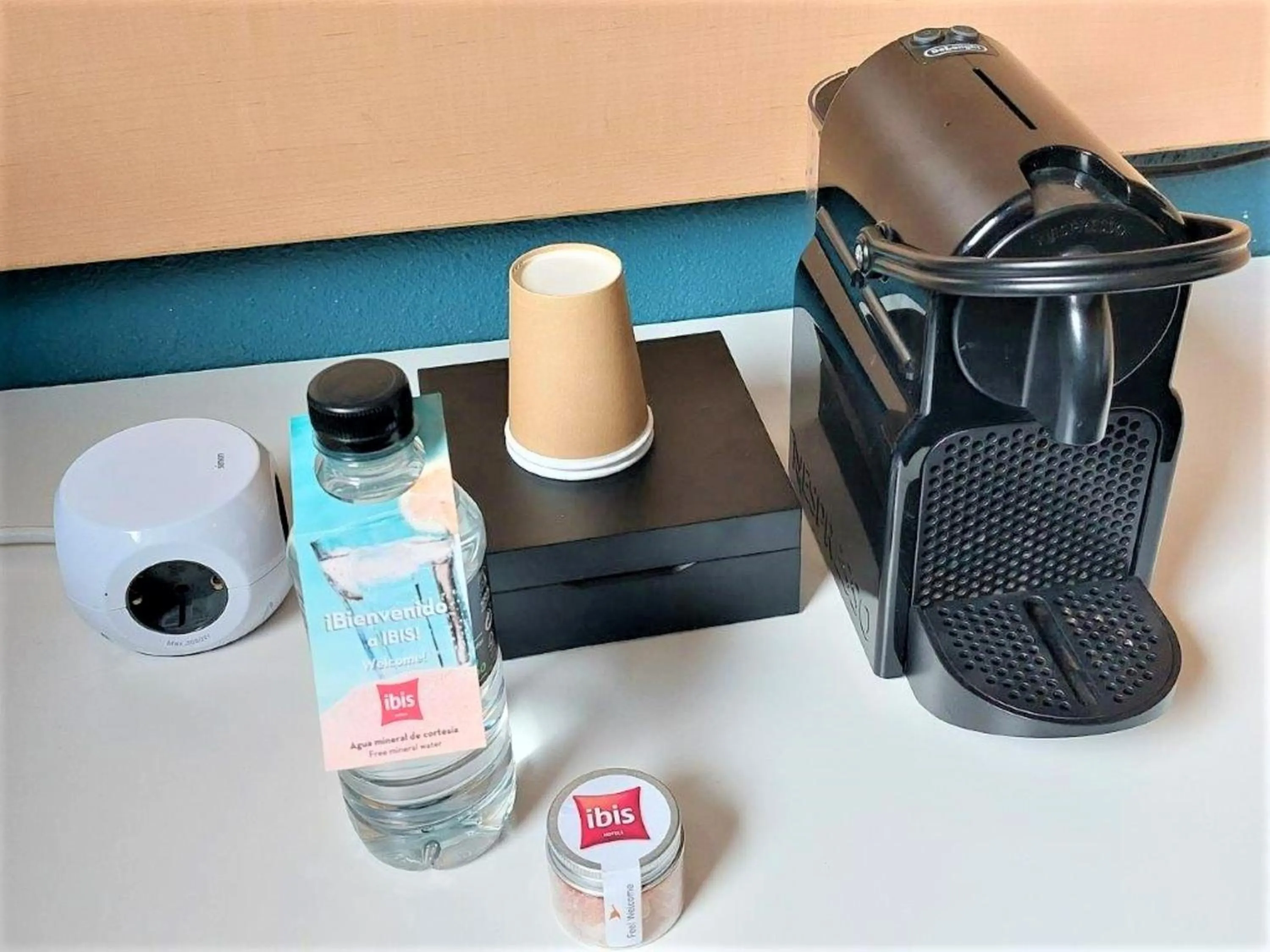 Coffee/tea facilities in Ibis Jerez De La Frontera Cadiz