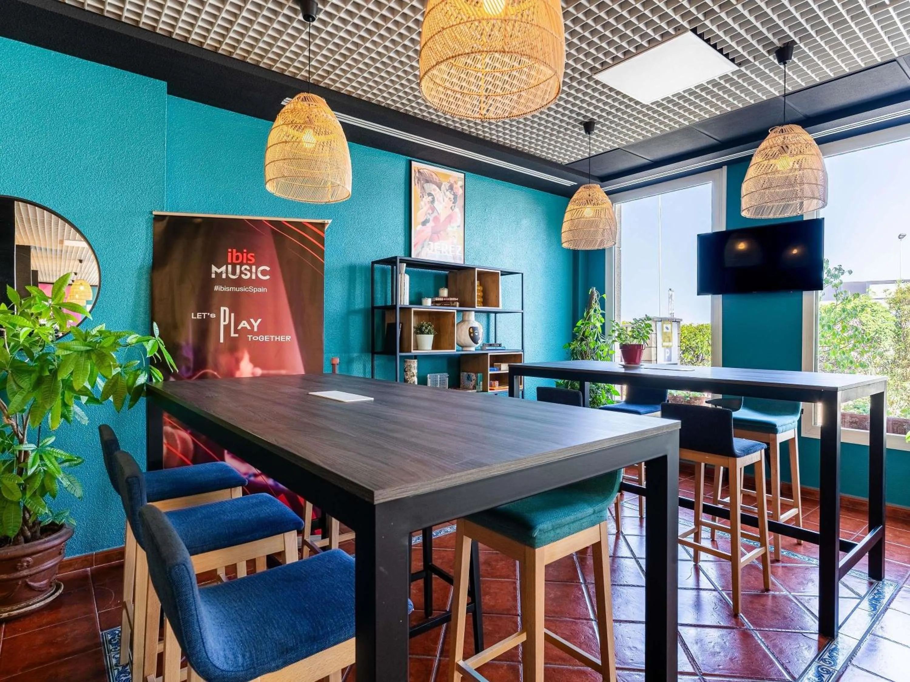 Restaurant/places to eat in Ibis Jerez De La Frontera Cadiz