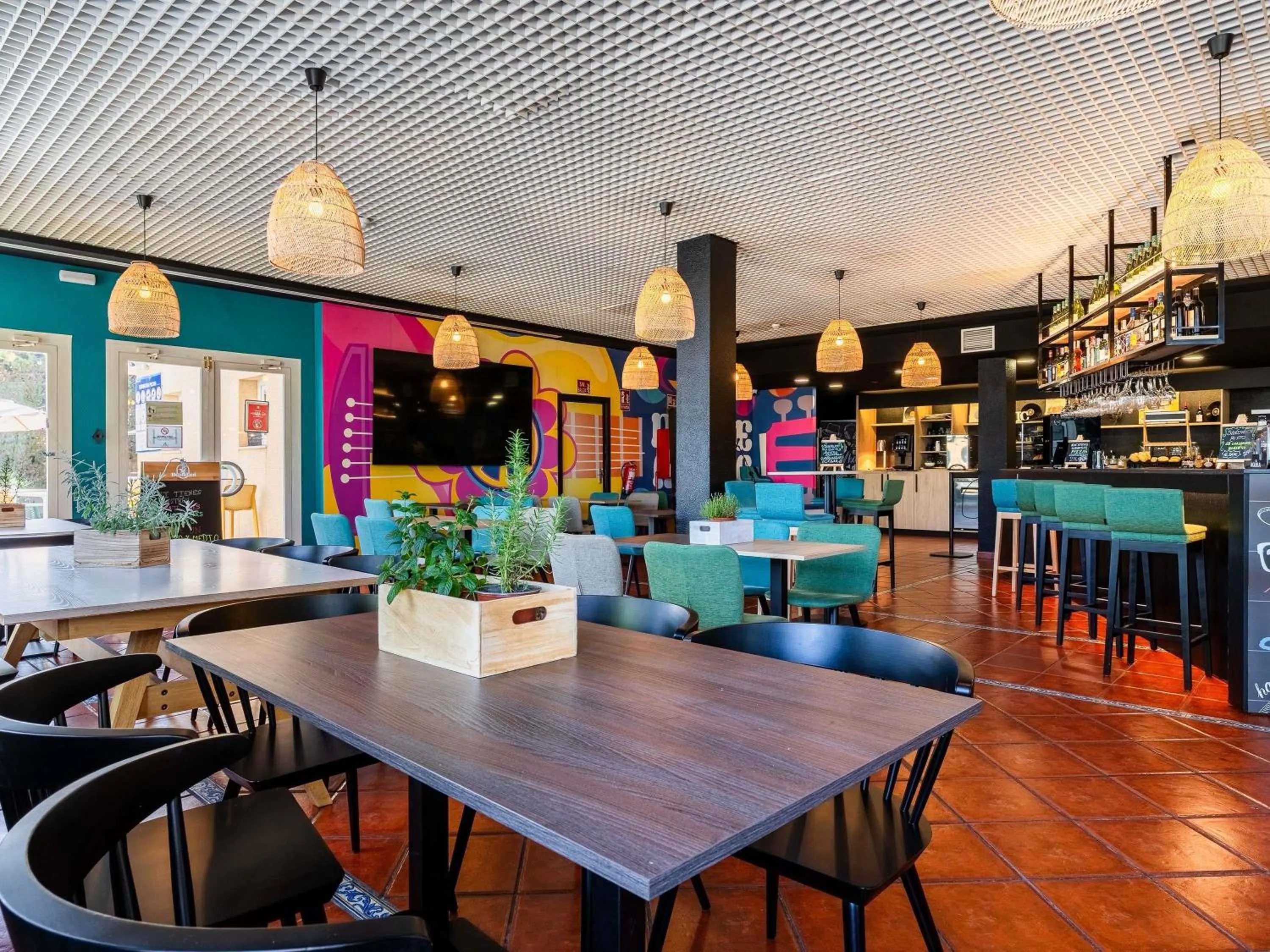 Restaurant/places to eat in Ibis Jerez De La Frontera Cadiz