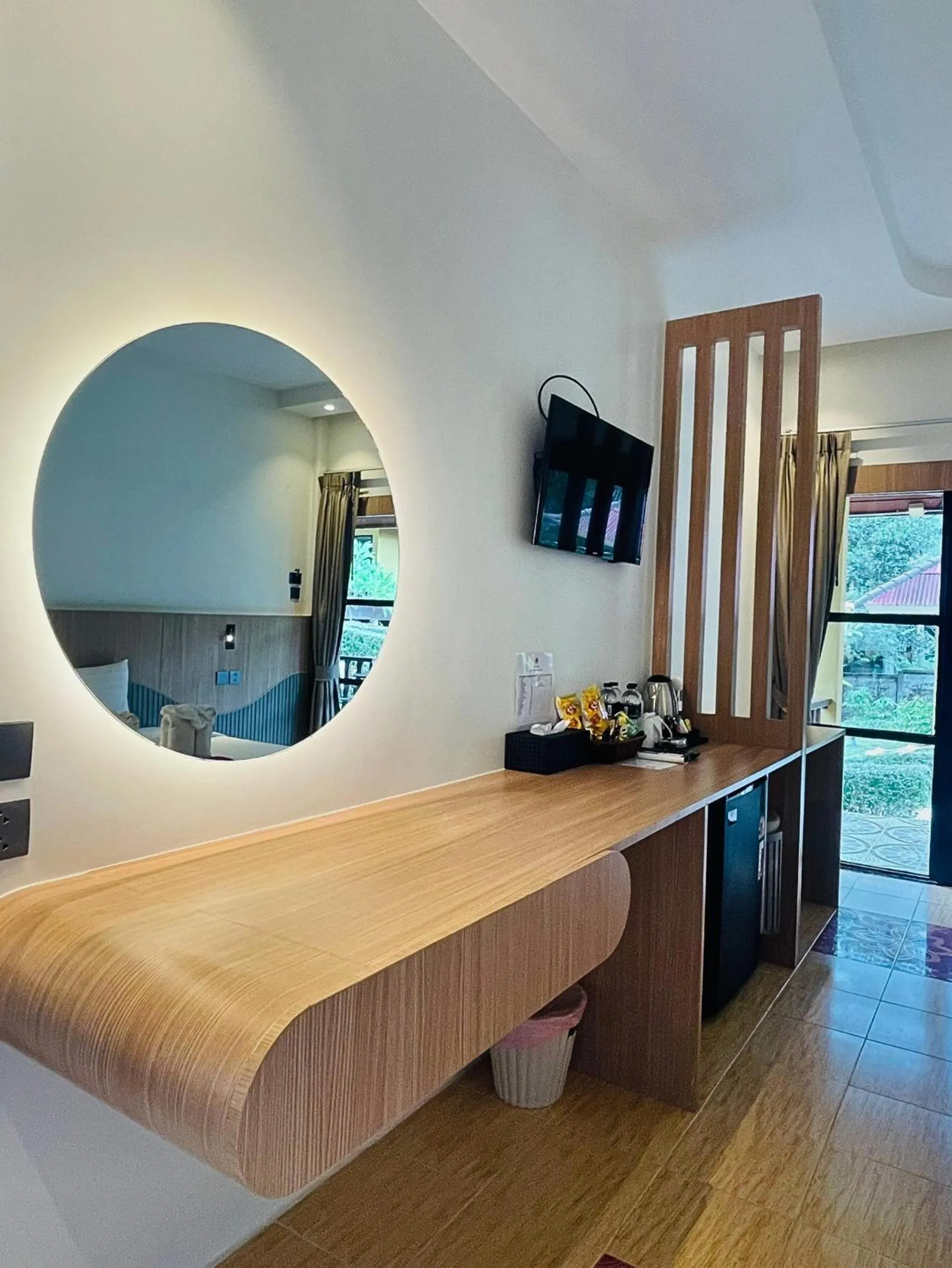 Bedroom, Bed in Tonsai Bay Resort