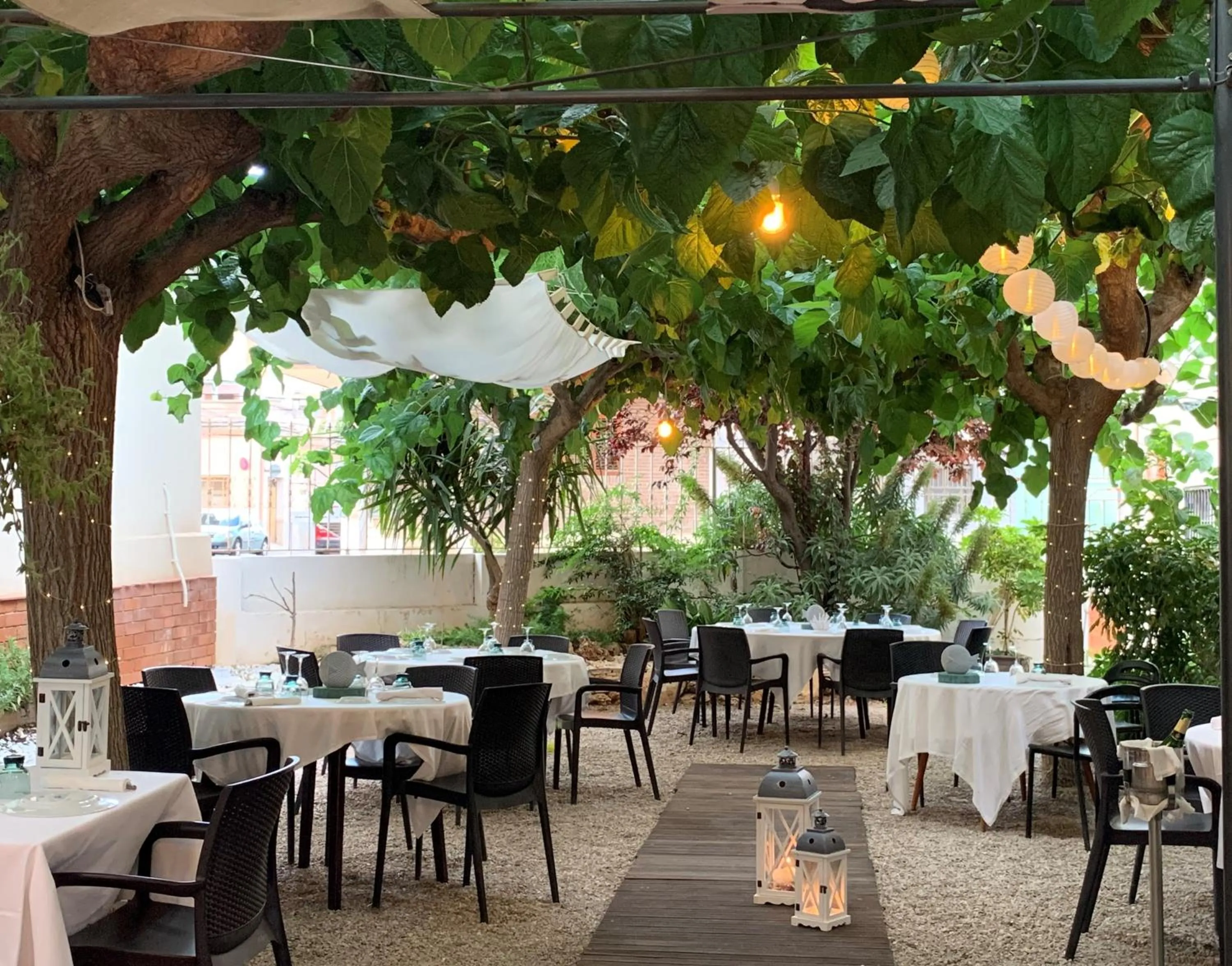 Restaurant/places to eat in Hotel Restaurant Llansola