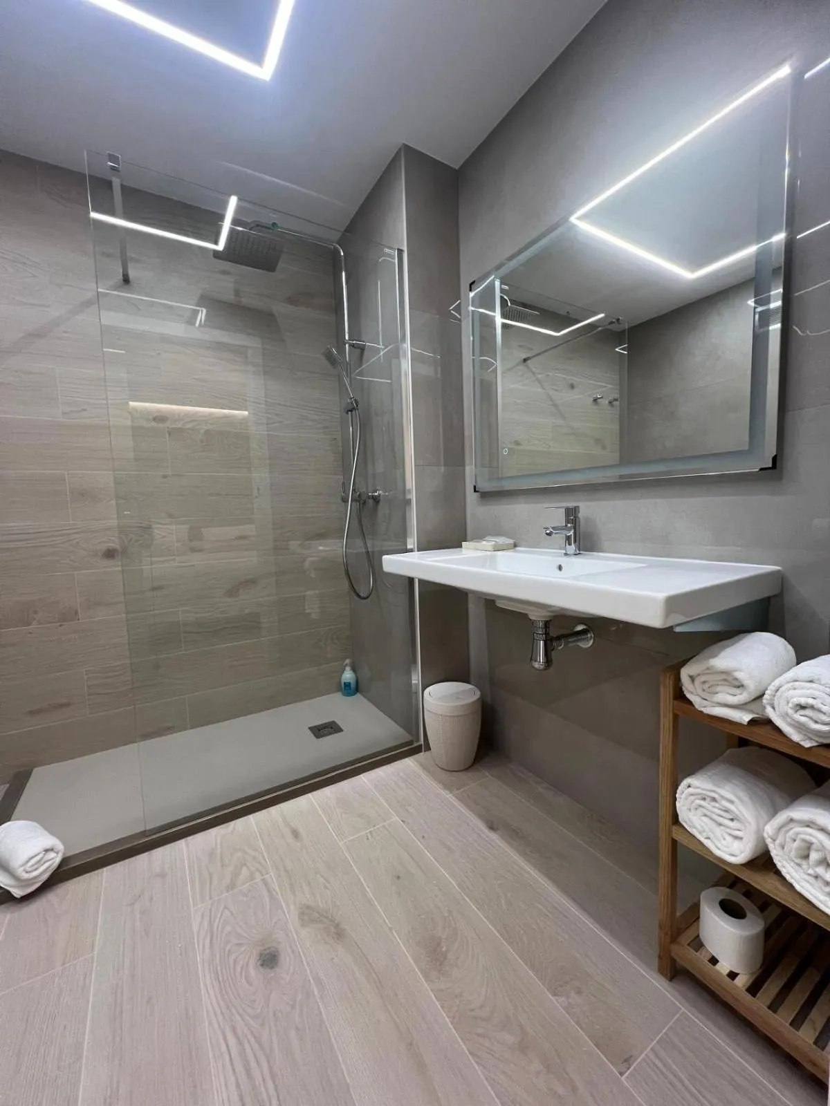 Hotel Restaurant Llansola