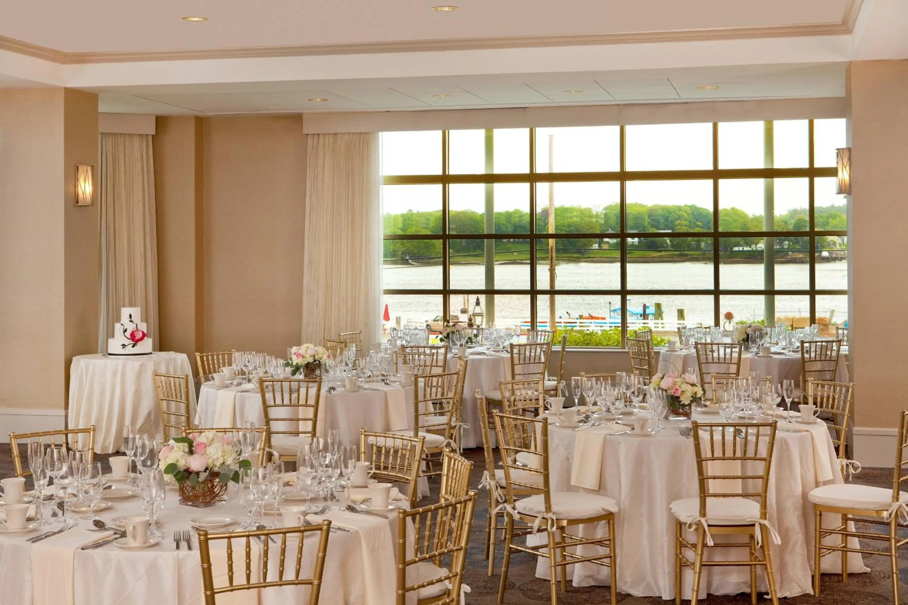 Lobby or reception in Sheraton Portsmouth Harborside Hotel