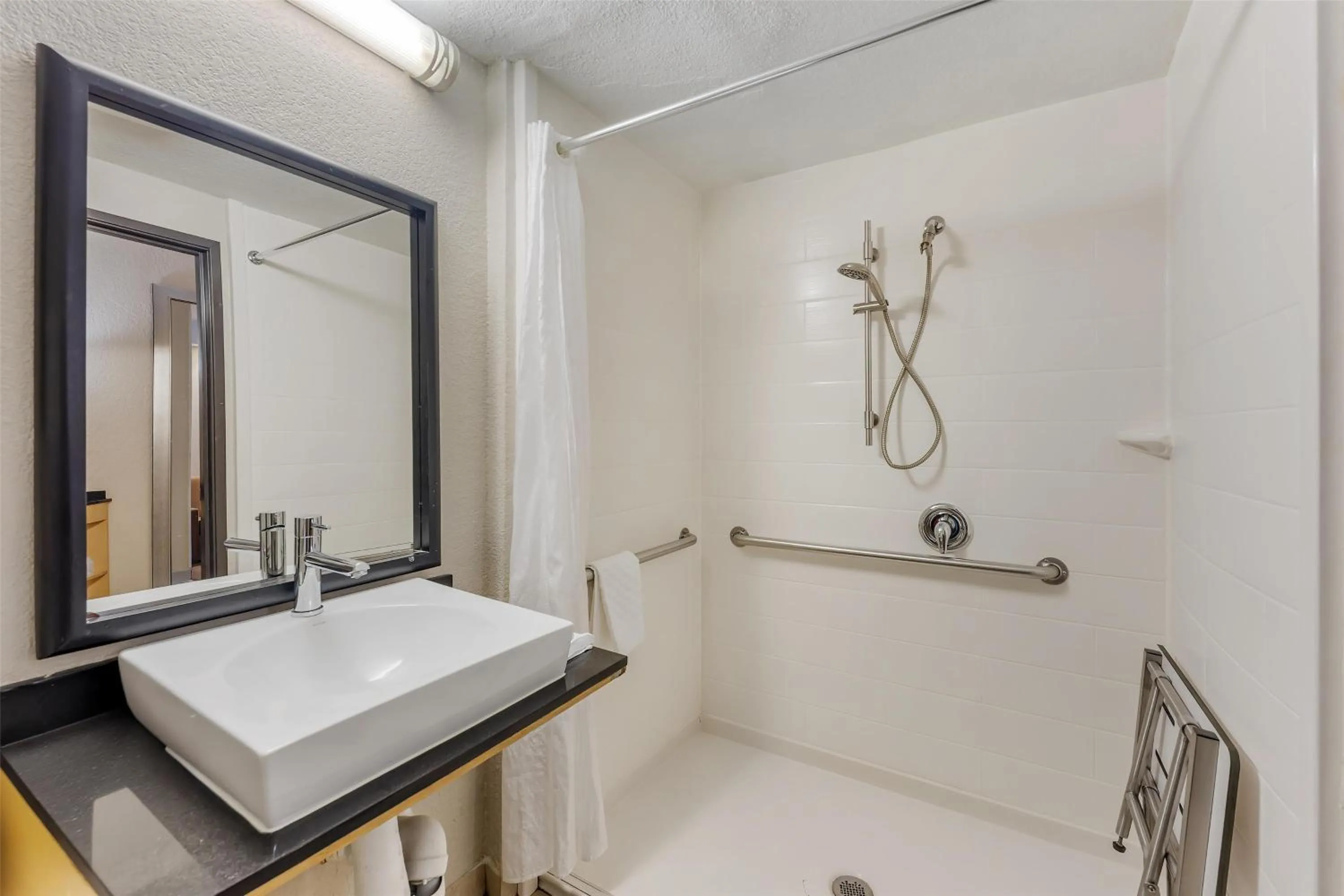 Bathroom in Best Western Alamo Suites