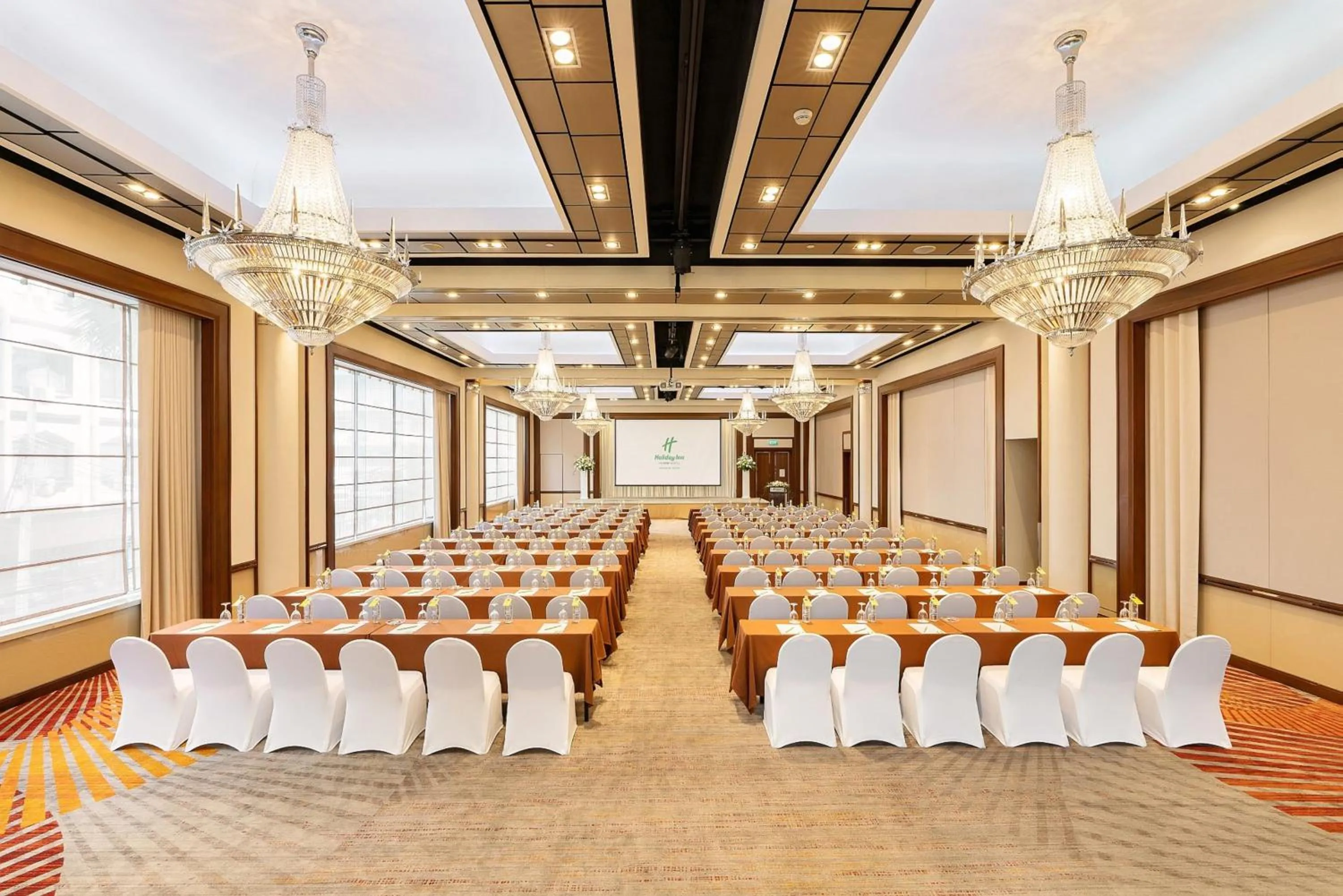 Meeting/conference room in Holiday Inn Bangkok Silom by IHG