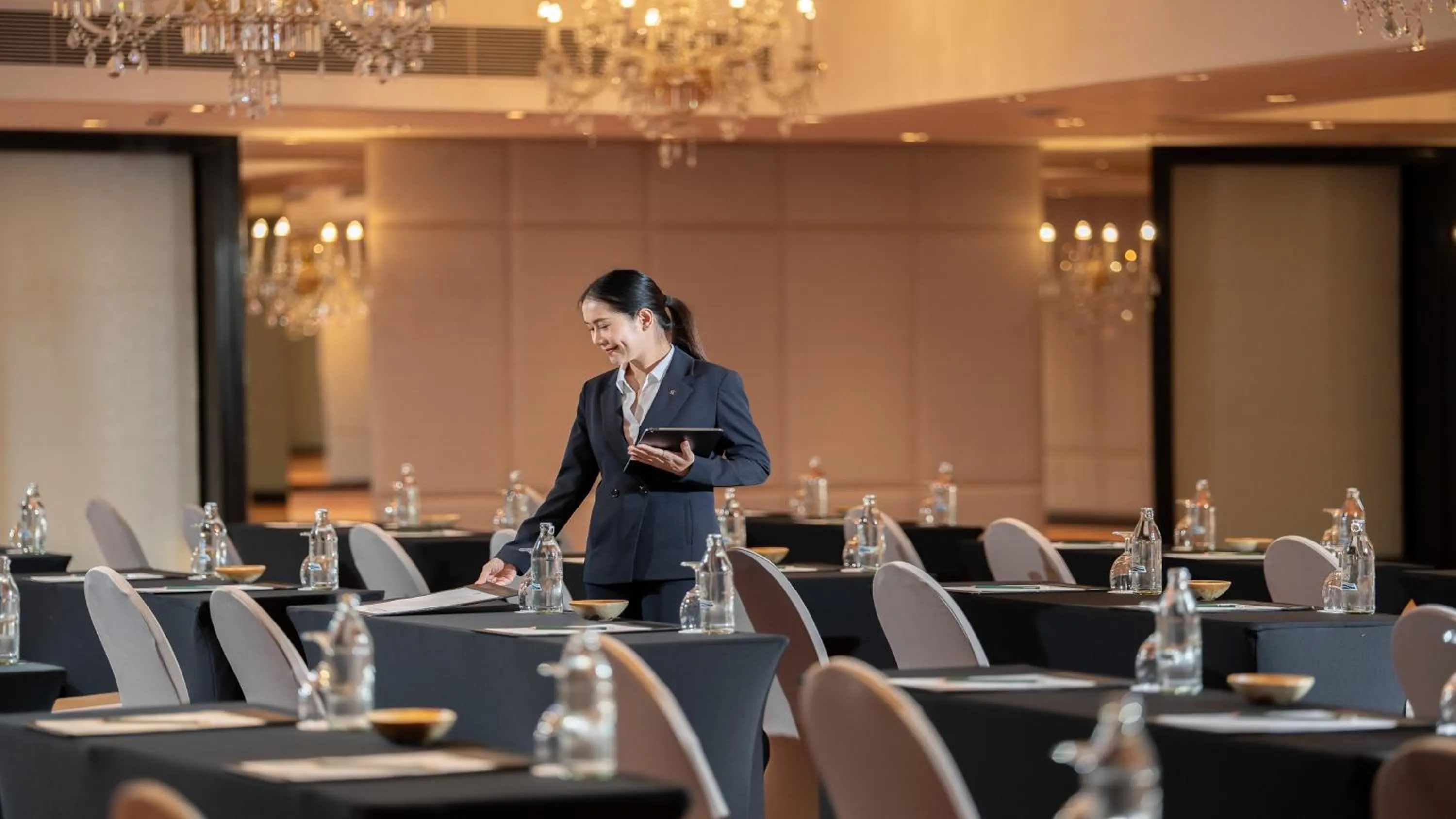 Meeting/conference room in Holiday Inn Bangkok Silom by IHG