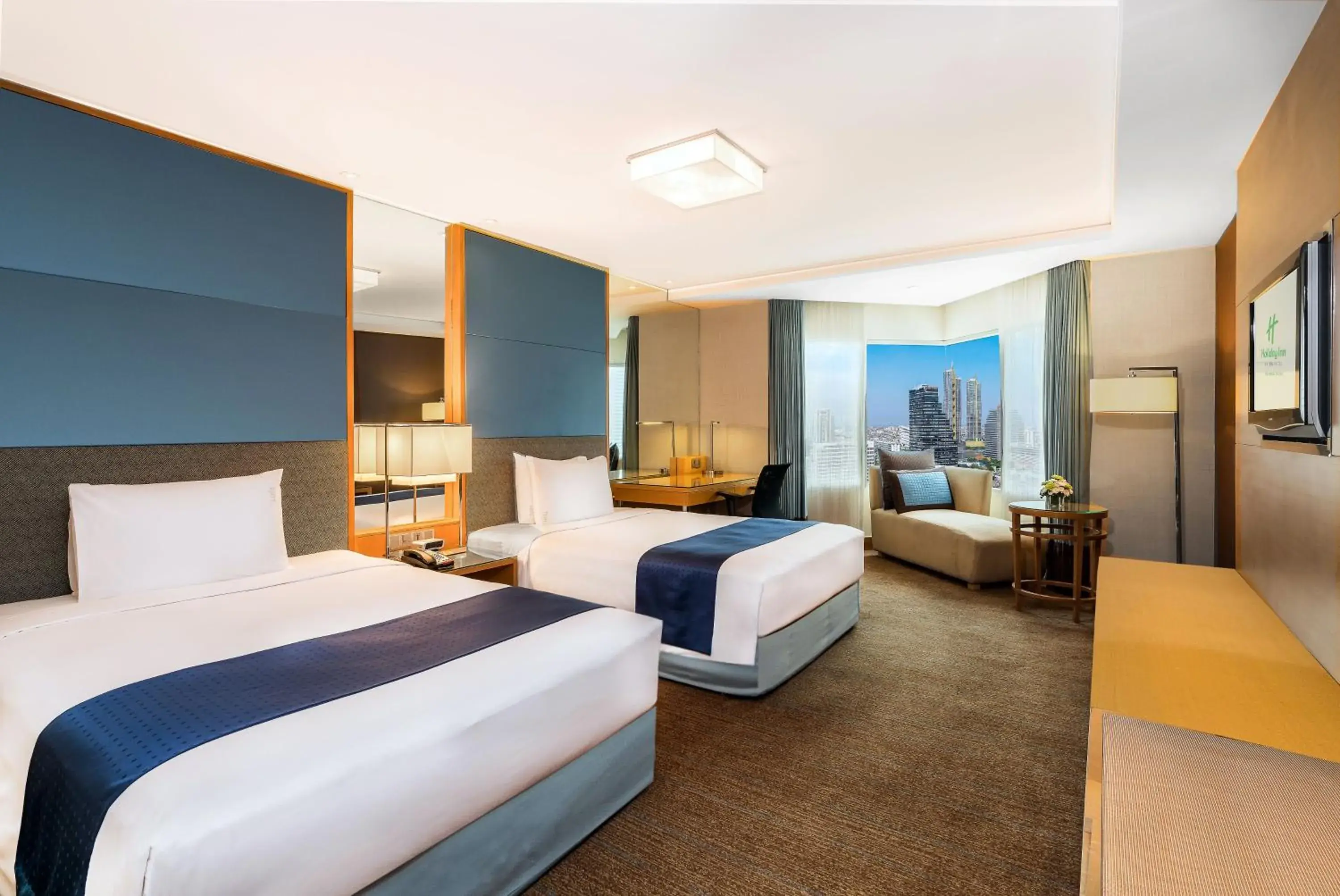 Premium Twin Room with City View and Lounge Access in Holiday Inn Bangkok Silom by IHG Premium Twin Room with City View and Lounge Access in Holiday Inn Bangkok Silom by IHG