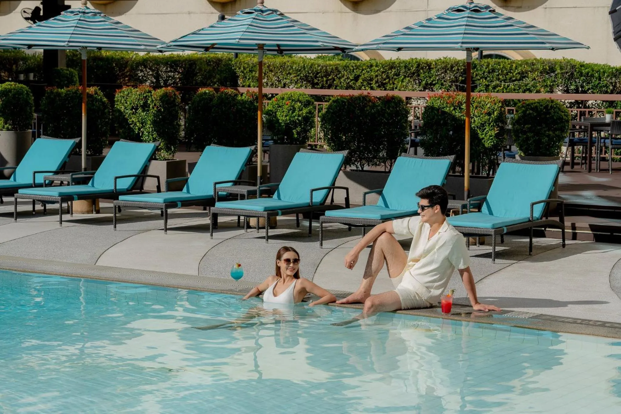 Swimming pool in Holiday Inn Bangkok Silom by IHG