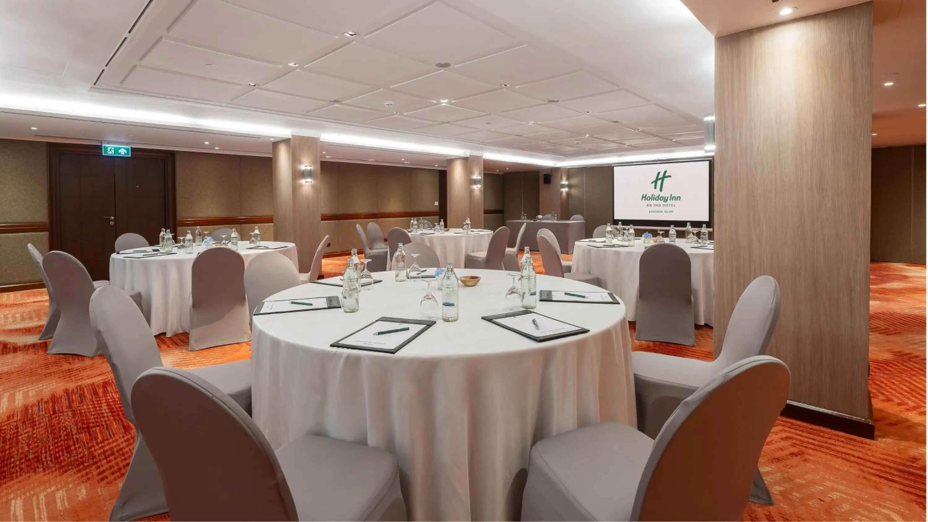 Meeting/conference room in Holiday Inn Bangkok Silom by IHG