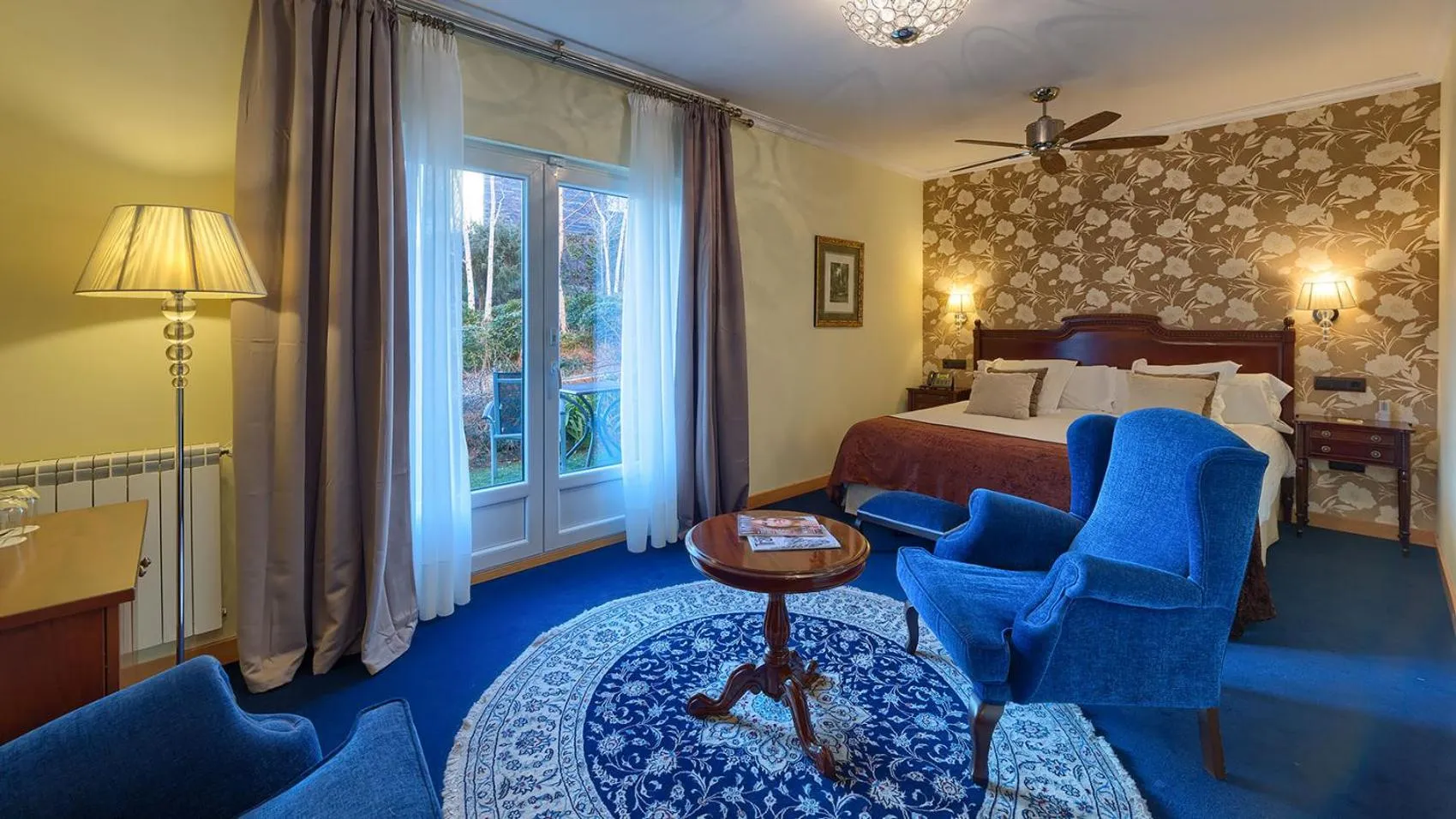 Photo of the whole room, Bed in Los Cinco Enebros