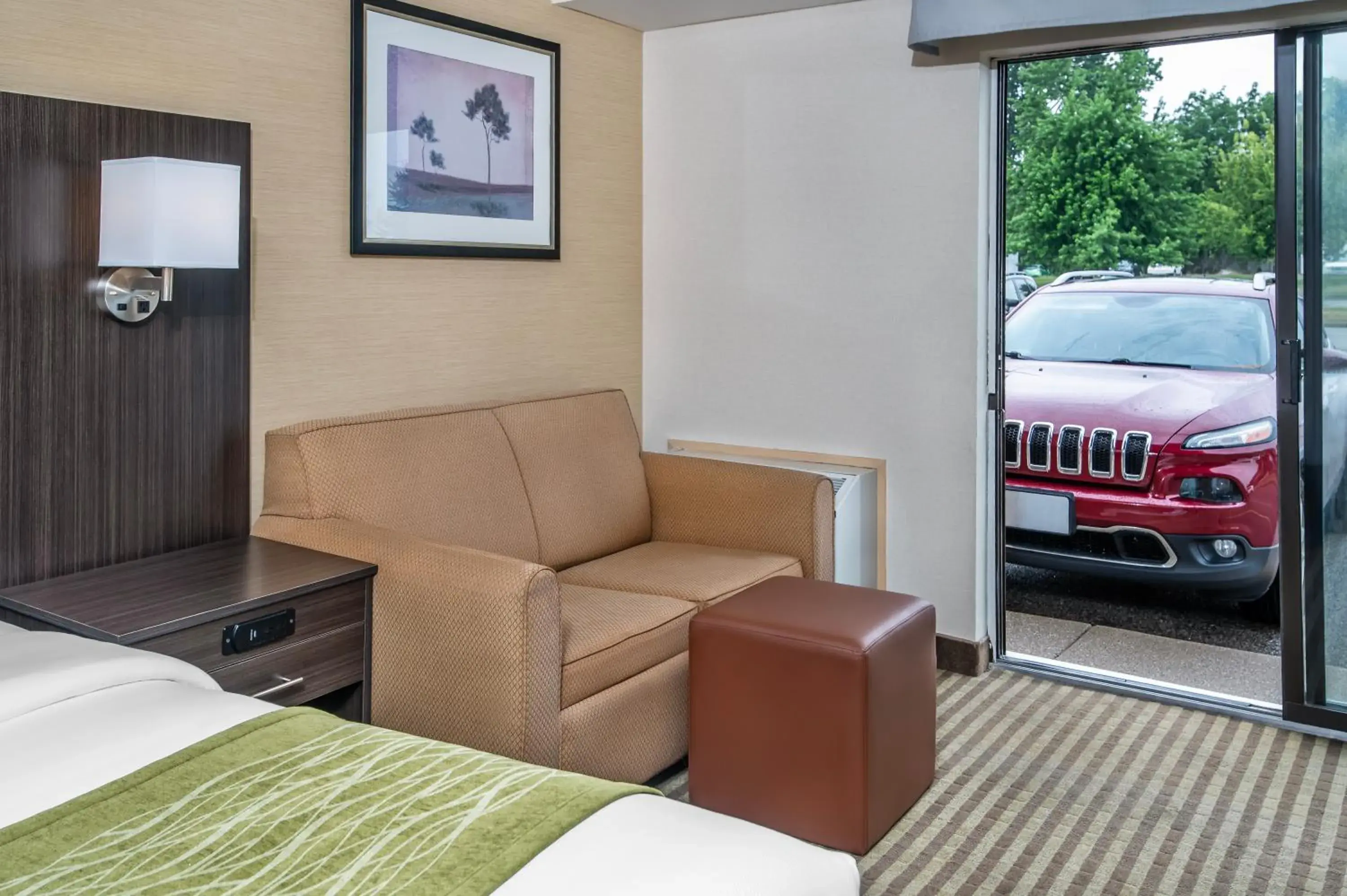 King Room - Accessible/Non Smoking in Comfort Inn King Room - Accessible/Non Smoking in Comfort Inn