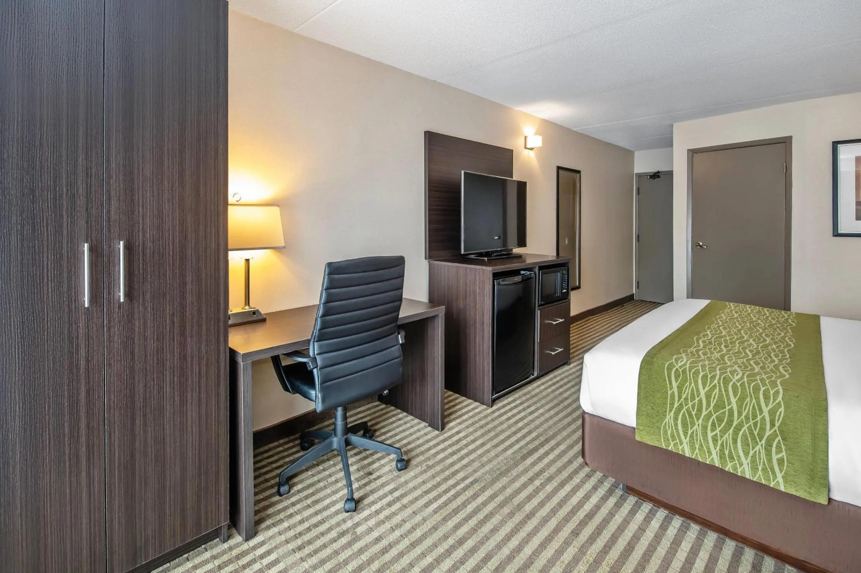 Bedroom, Bed in Comfort Inn