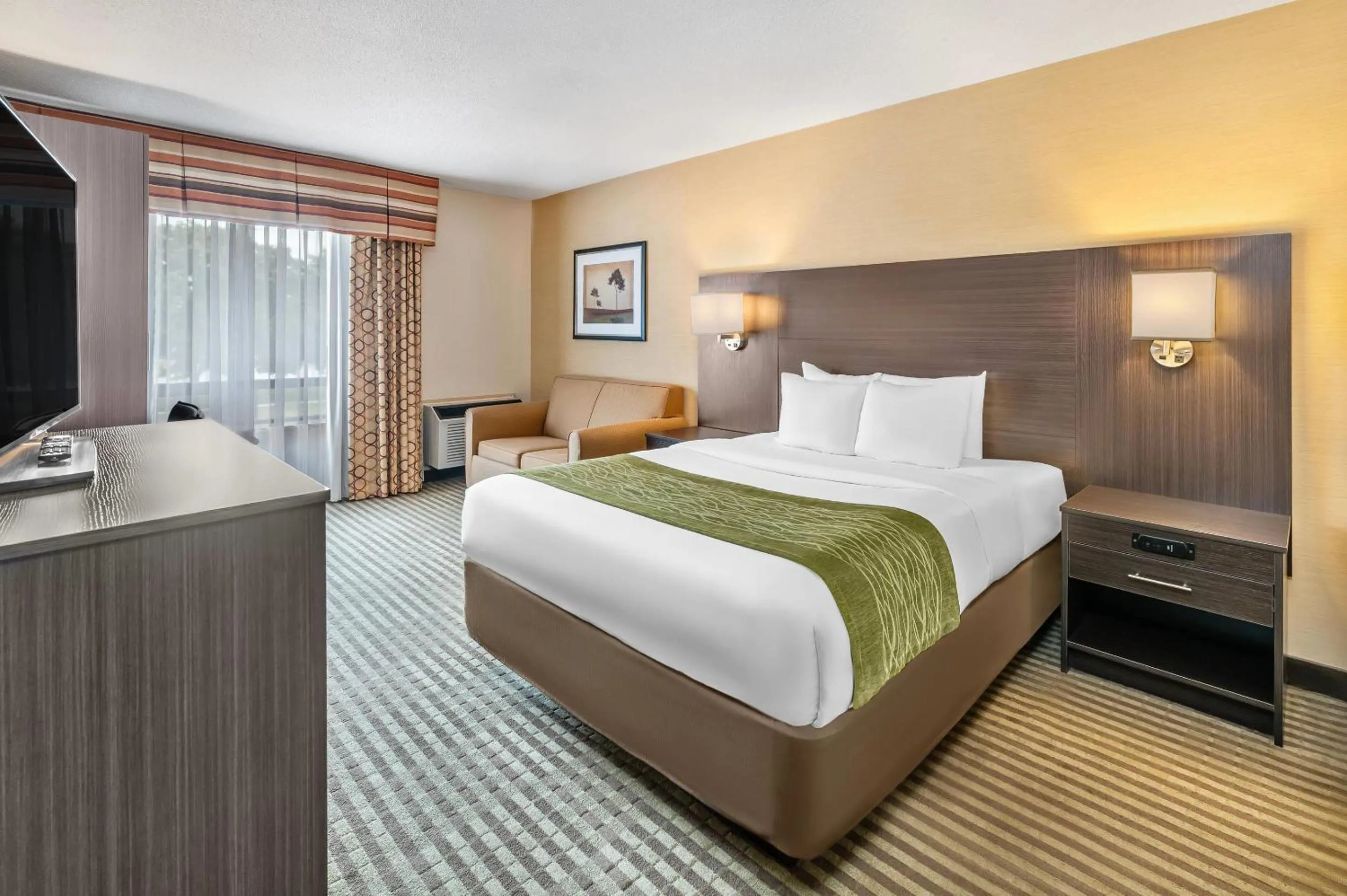 Bedroom, Bed in Comfort Inn