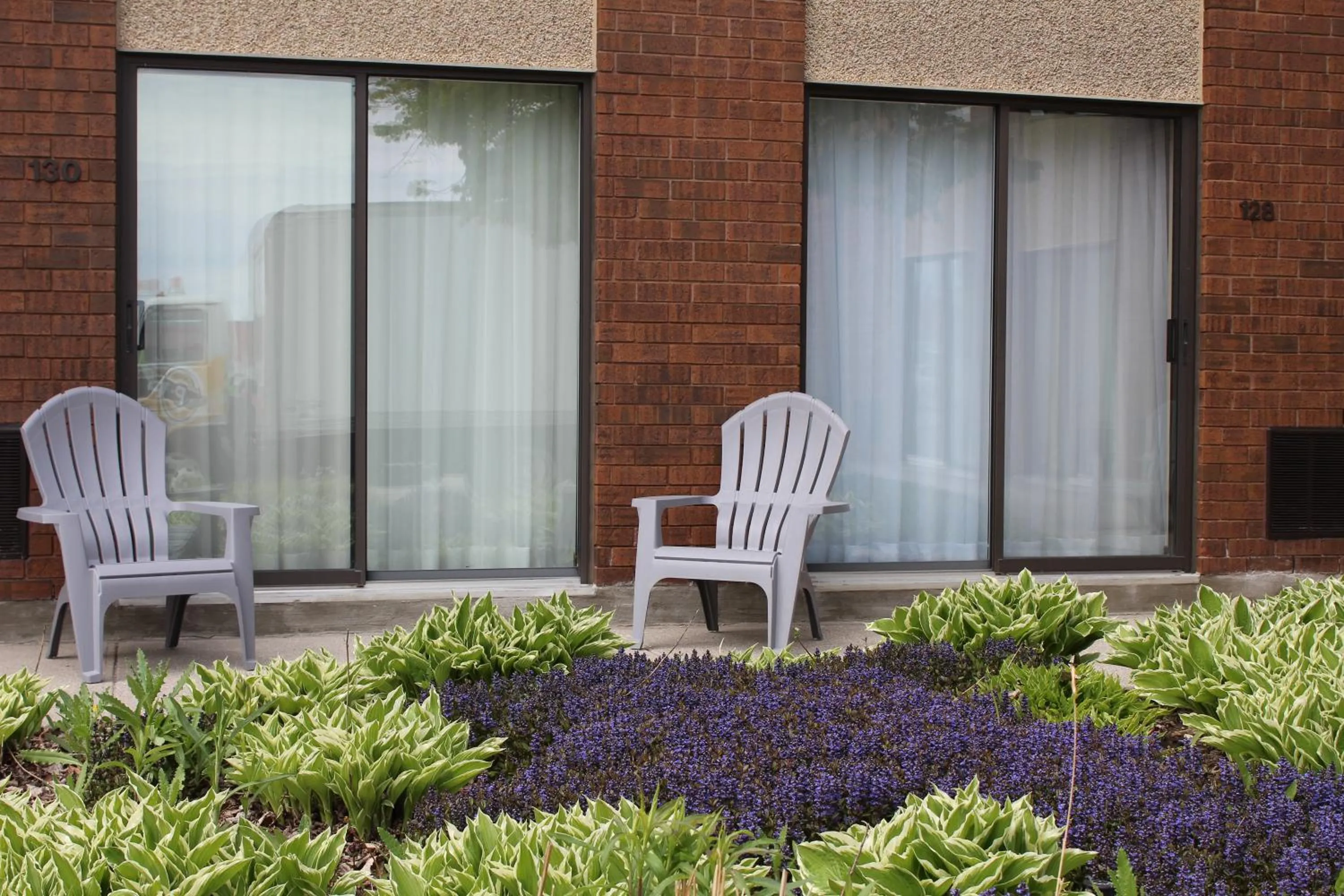 Property building in Comfort Inn