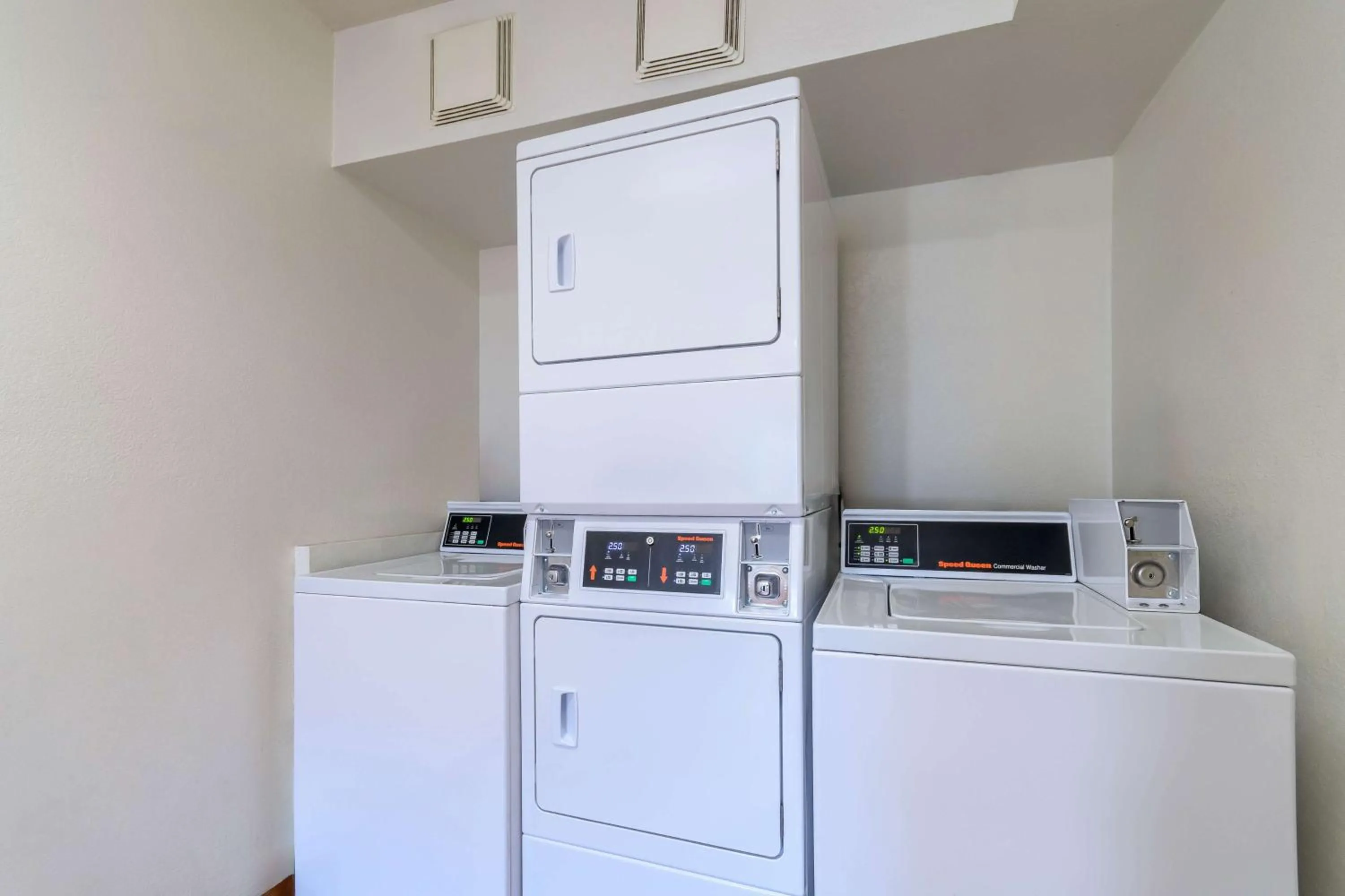 Property building in Motel 6-San Jose, CA - Convention Center