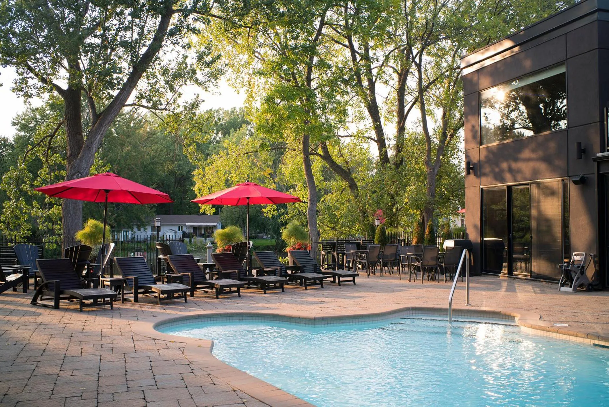 Swimming pool in Hôtel Le Rivage