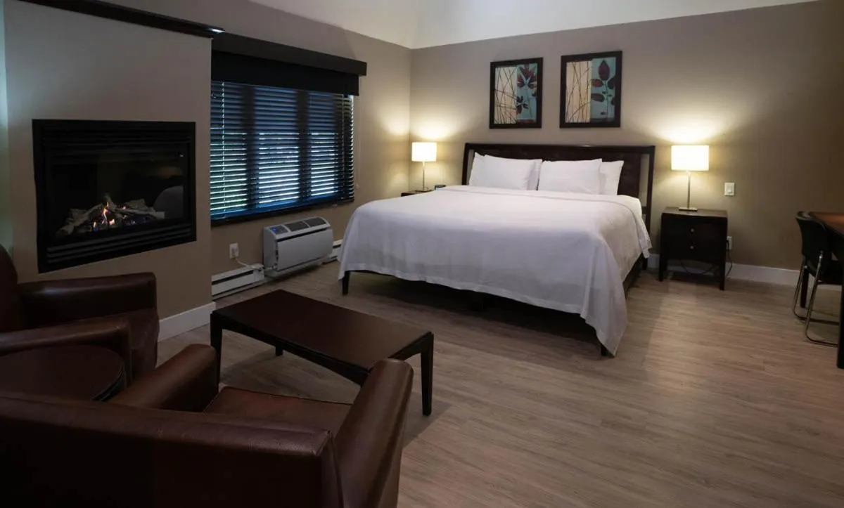 Bed in Hôtel Le Rivage