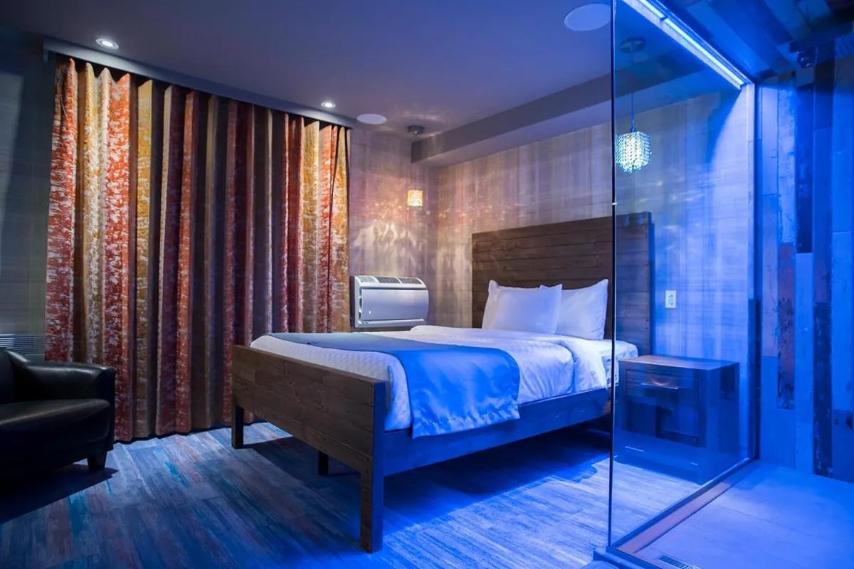 Bed in Hôtel Le Rivage