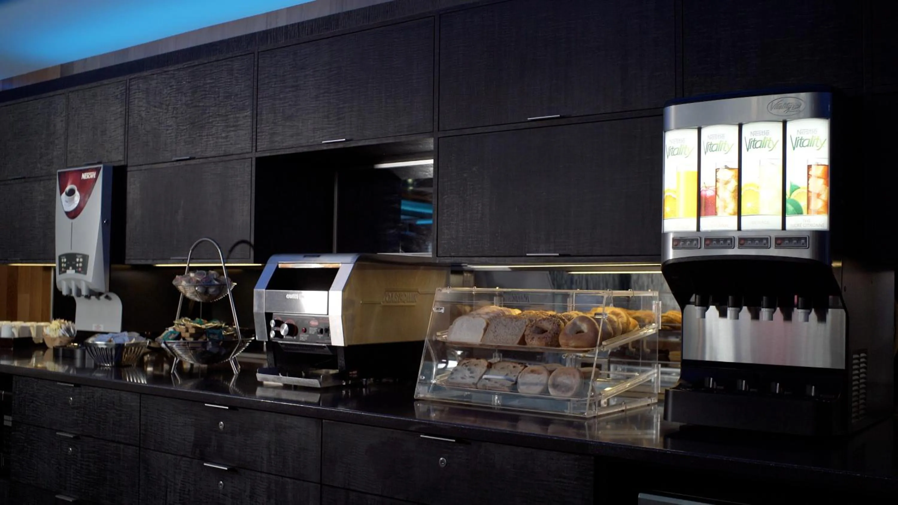 Breakfast in Hôtel Le Rivage