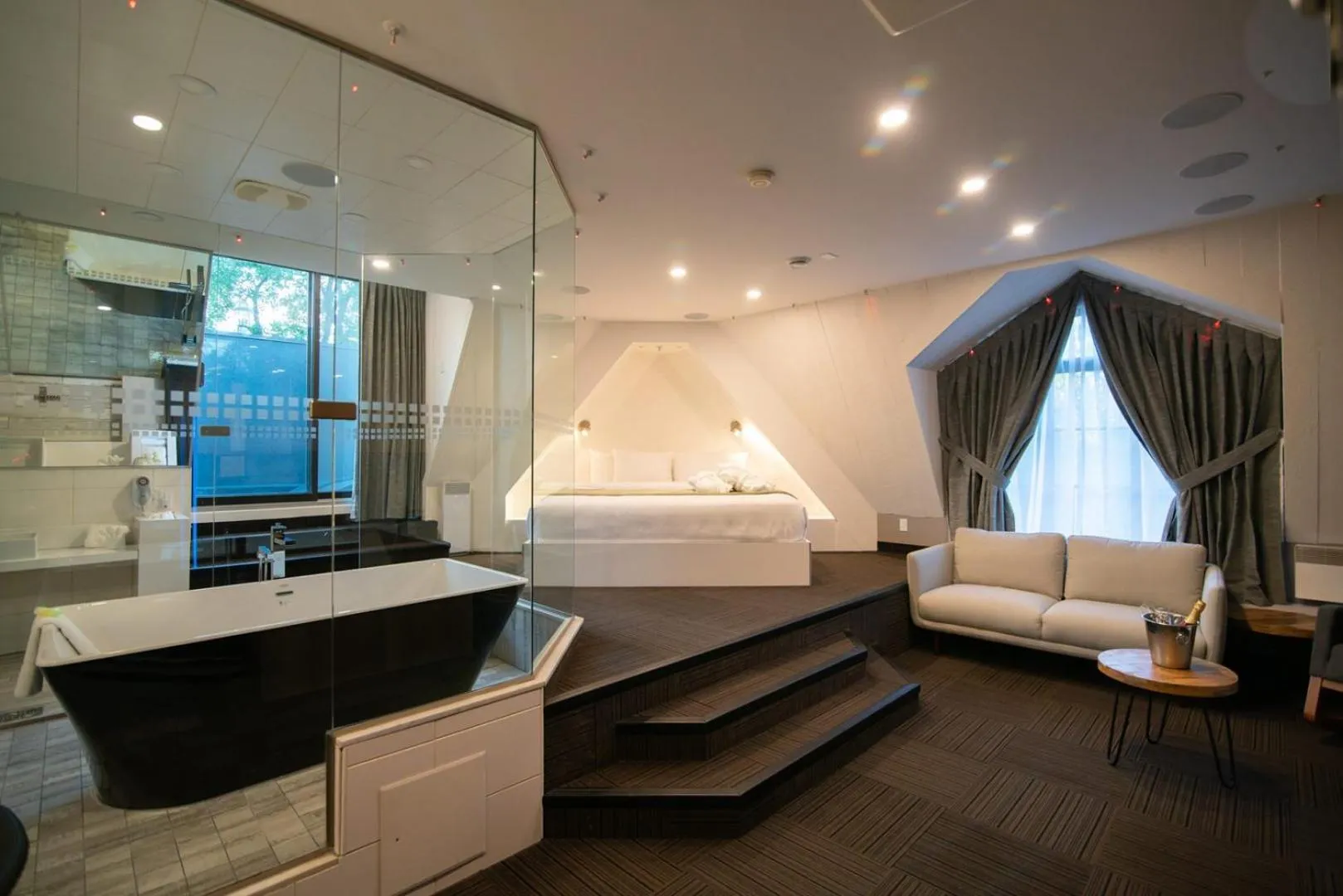 Bed in Hôtel Le Rivage