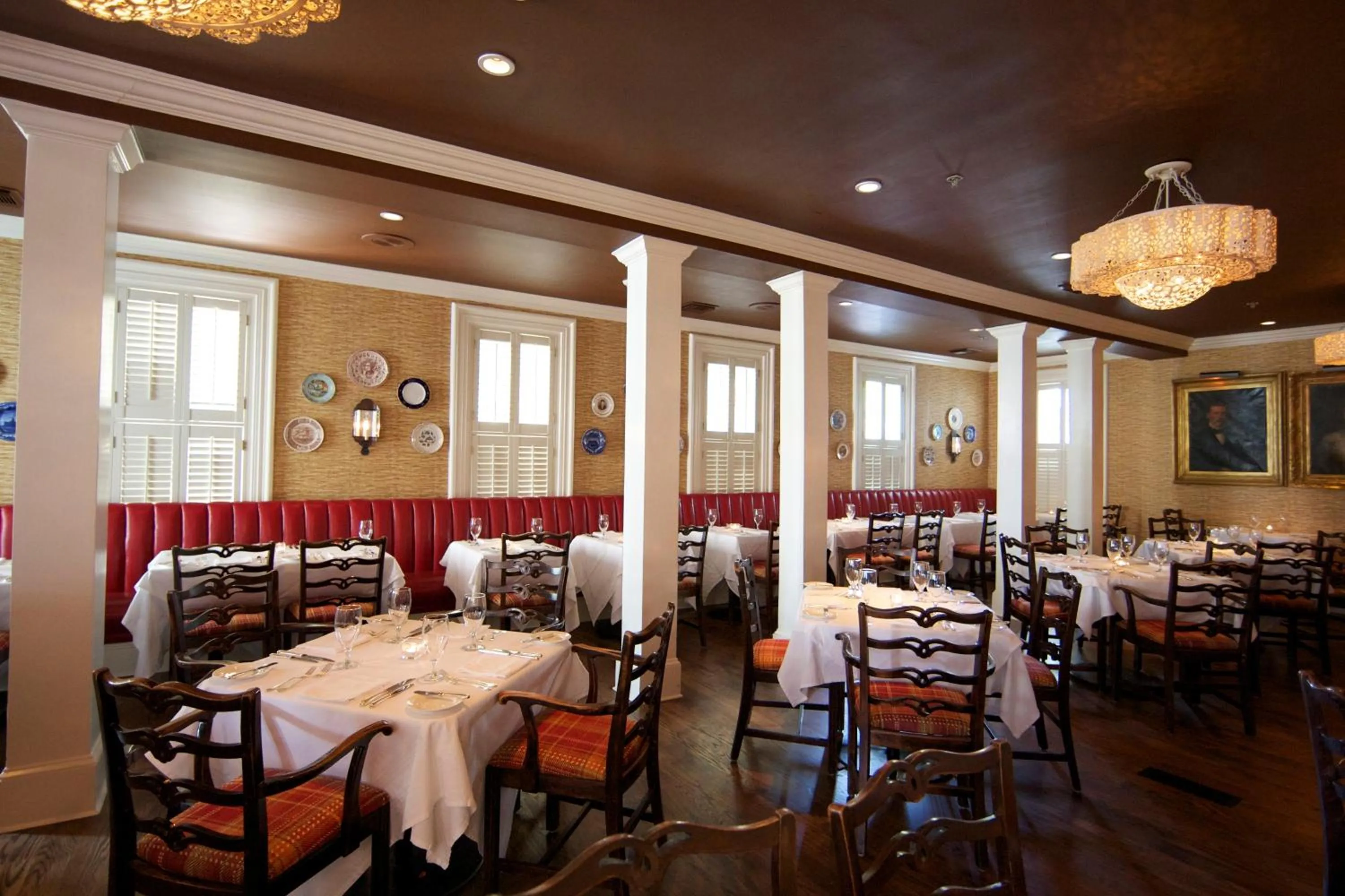 Restaurant/places to eat in The Virginia and Cottages